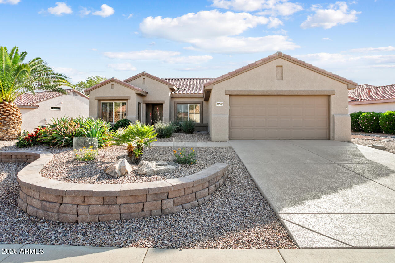 15567 W VISTA GRANDE Lane, Surprise, AZ 85374 — Photo 1 of 37
