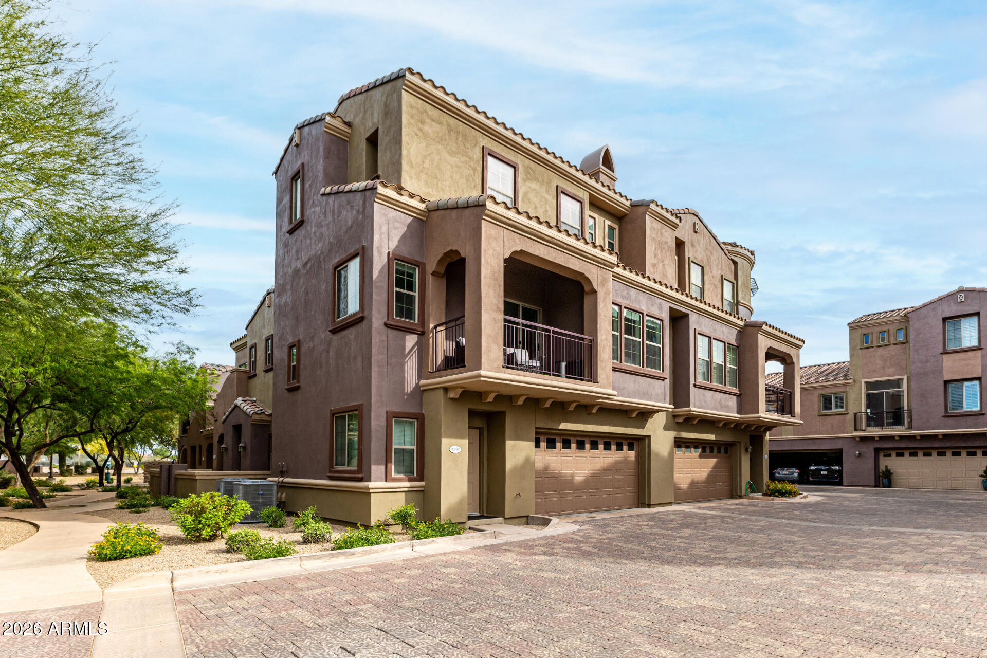 3935 E ROUGH RIDER Road 1293, Phoenix, AZ 85050 — Photo 1 of 40