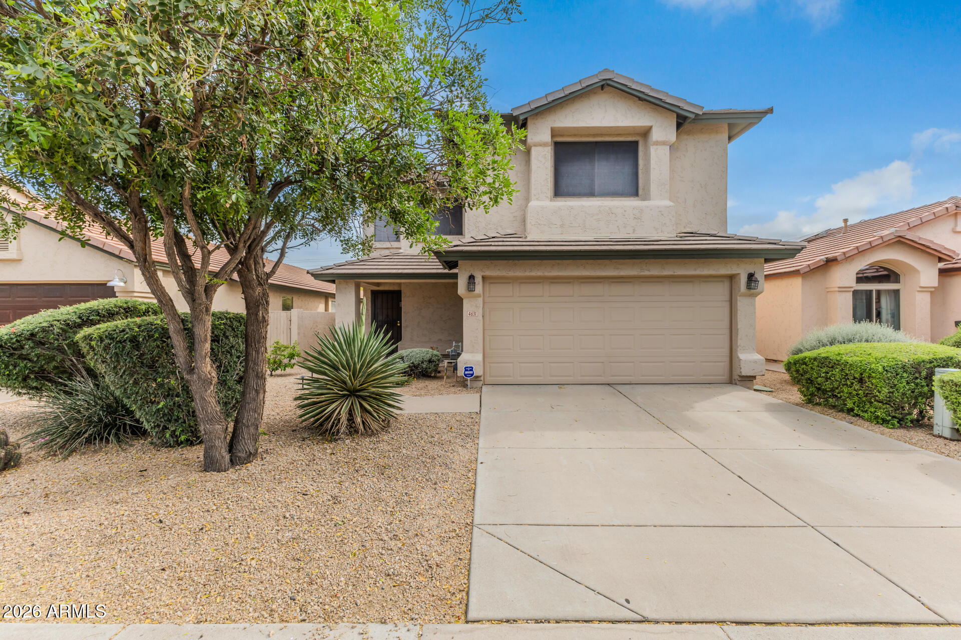 4631 E LONE CACTUS Drive, Phoenix, AZ 85050 — Photo 1 of 41