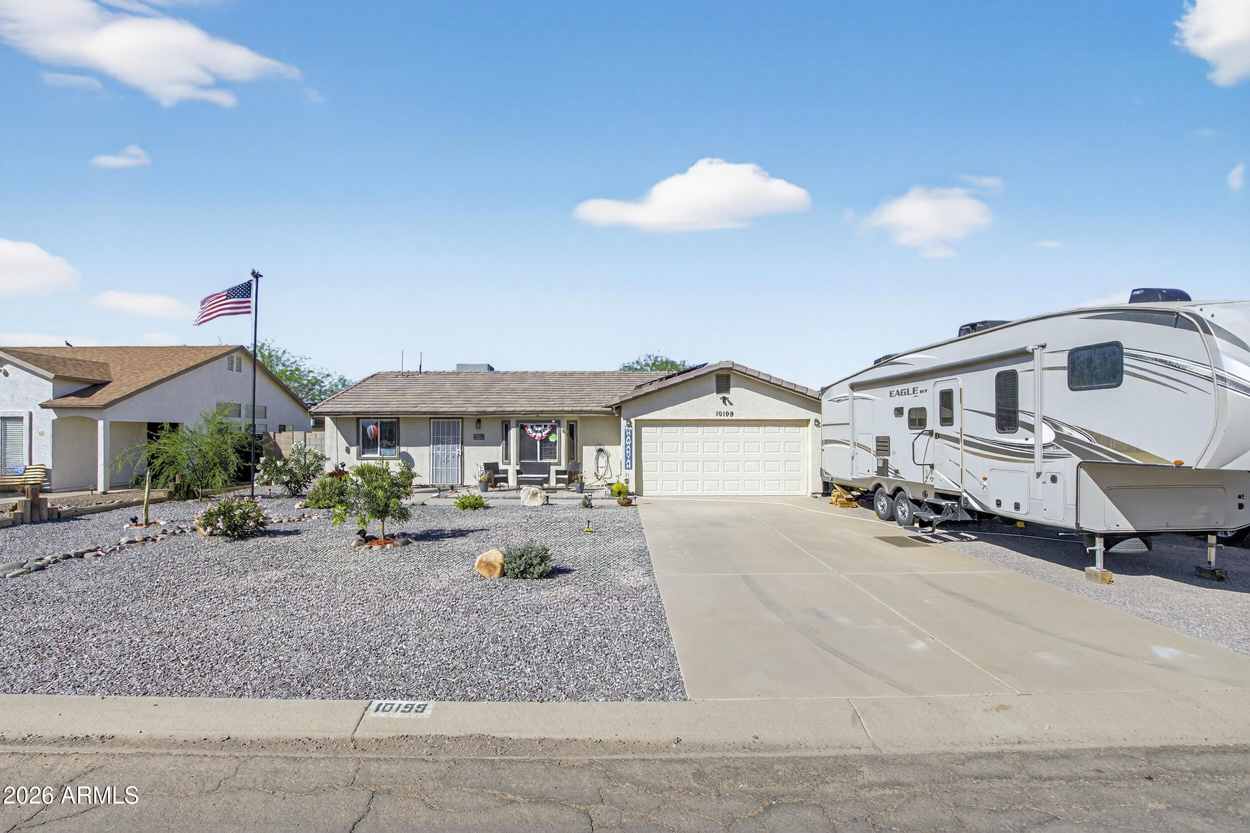 10199 W FERNANDO Drive, Arizona City, AZ 85123 — Photo 1 of 37