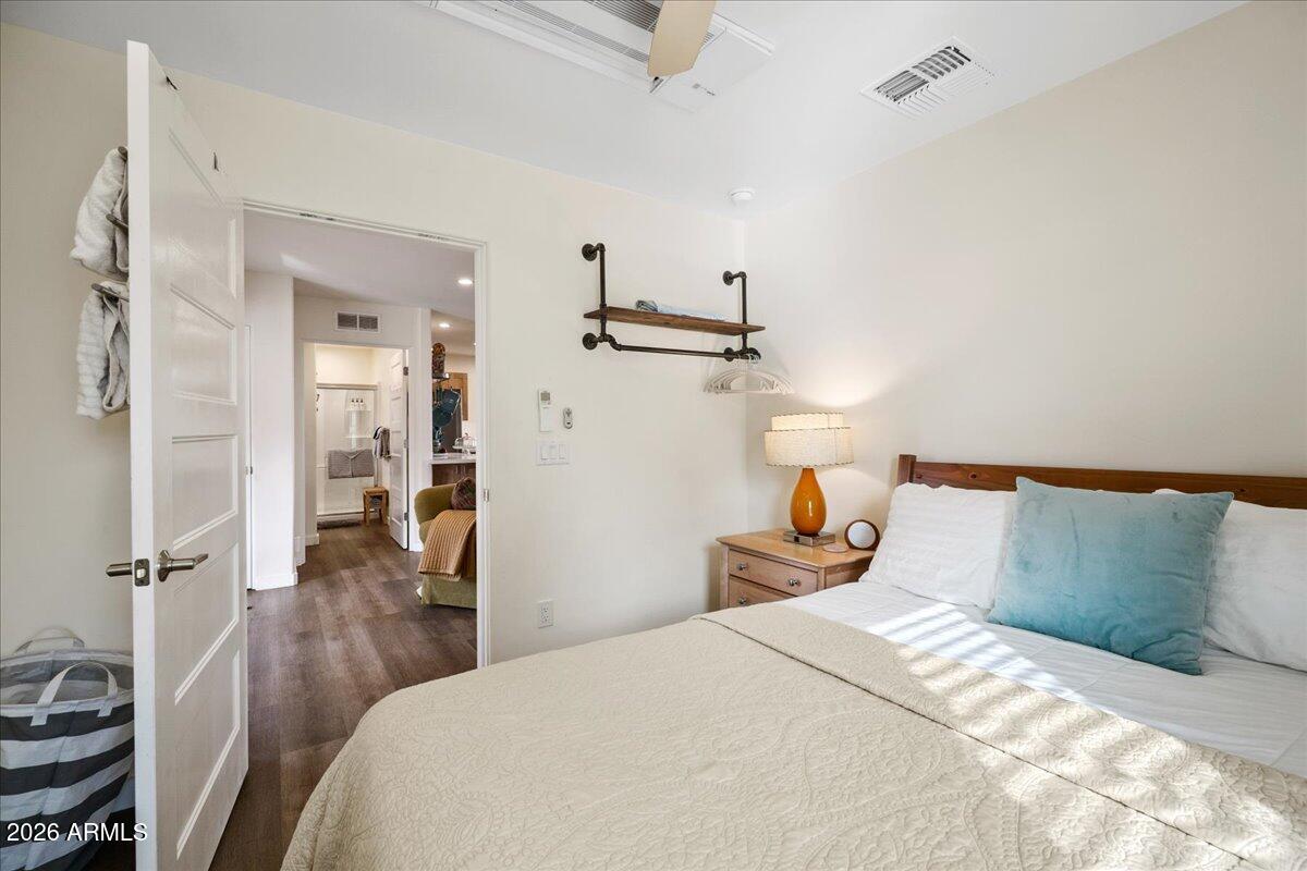 Thumbnail 50