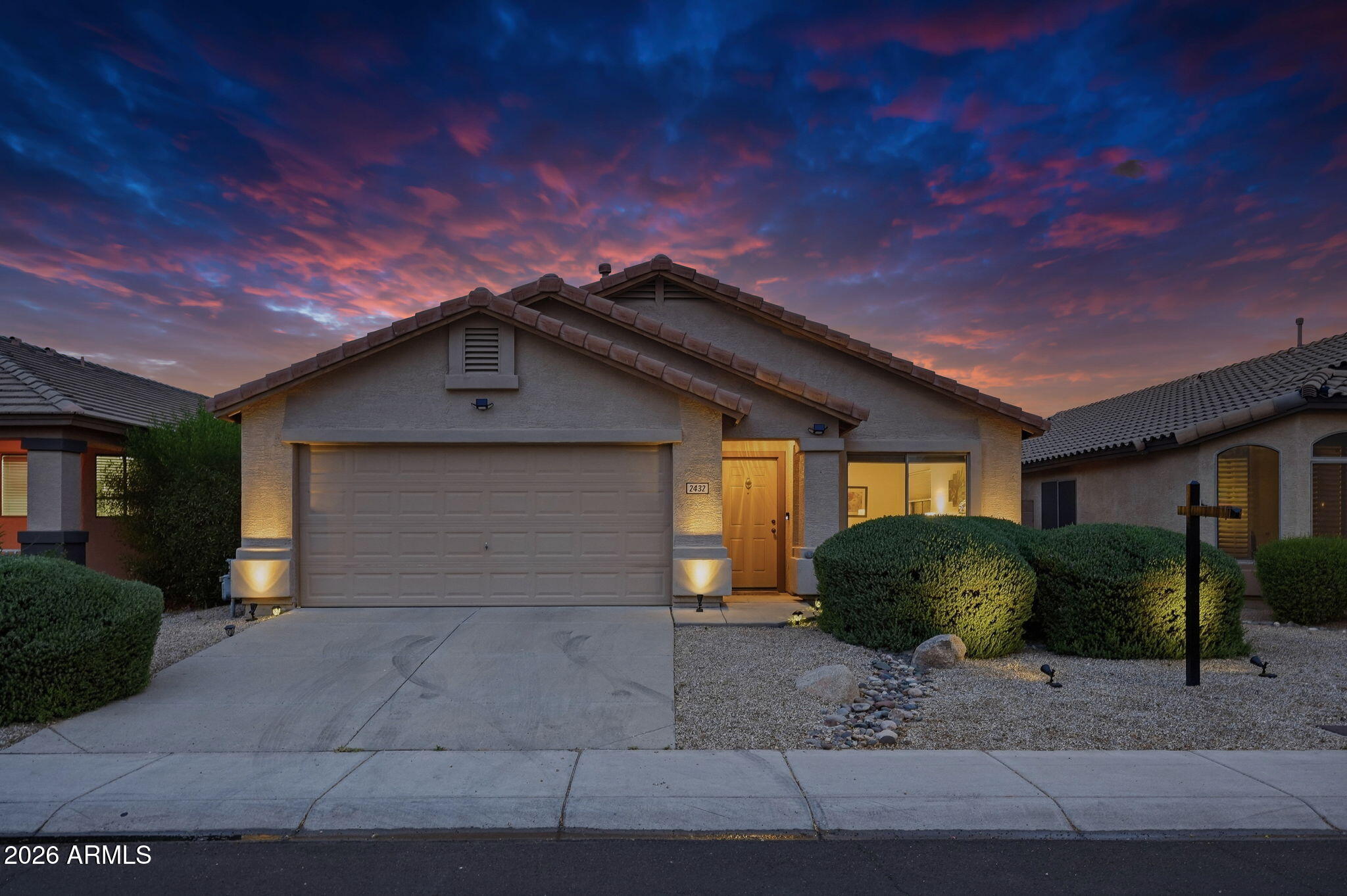 2432 W OBERLIN Way, Phoenix, AZ 85085 — Photo 1 of 29