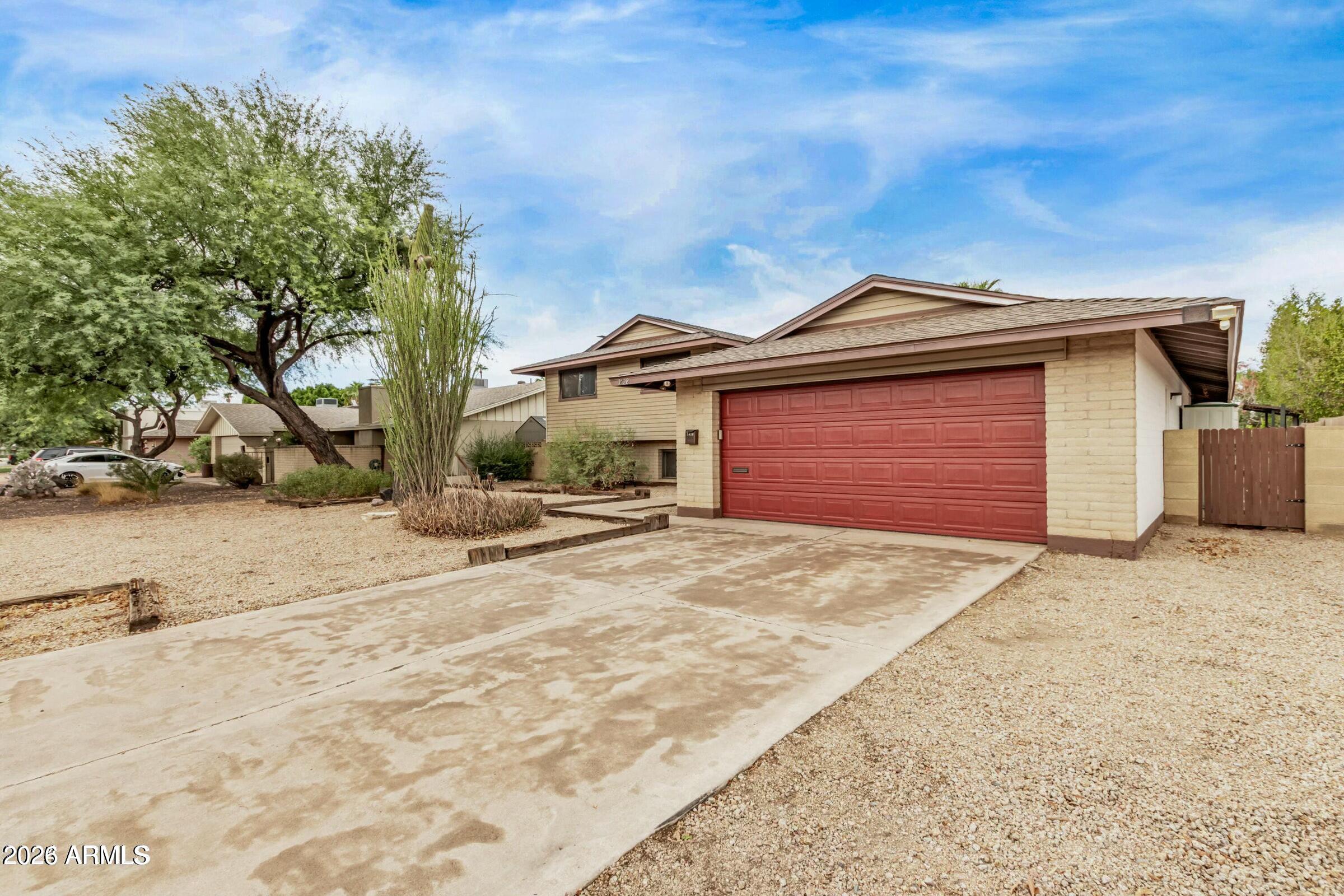 1628 E LA JOLLA Drive, Tempe, AZ 85282 — Photo 1 of 26