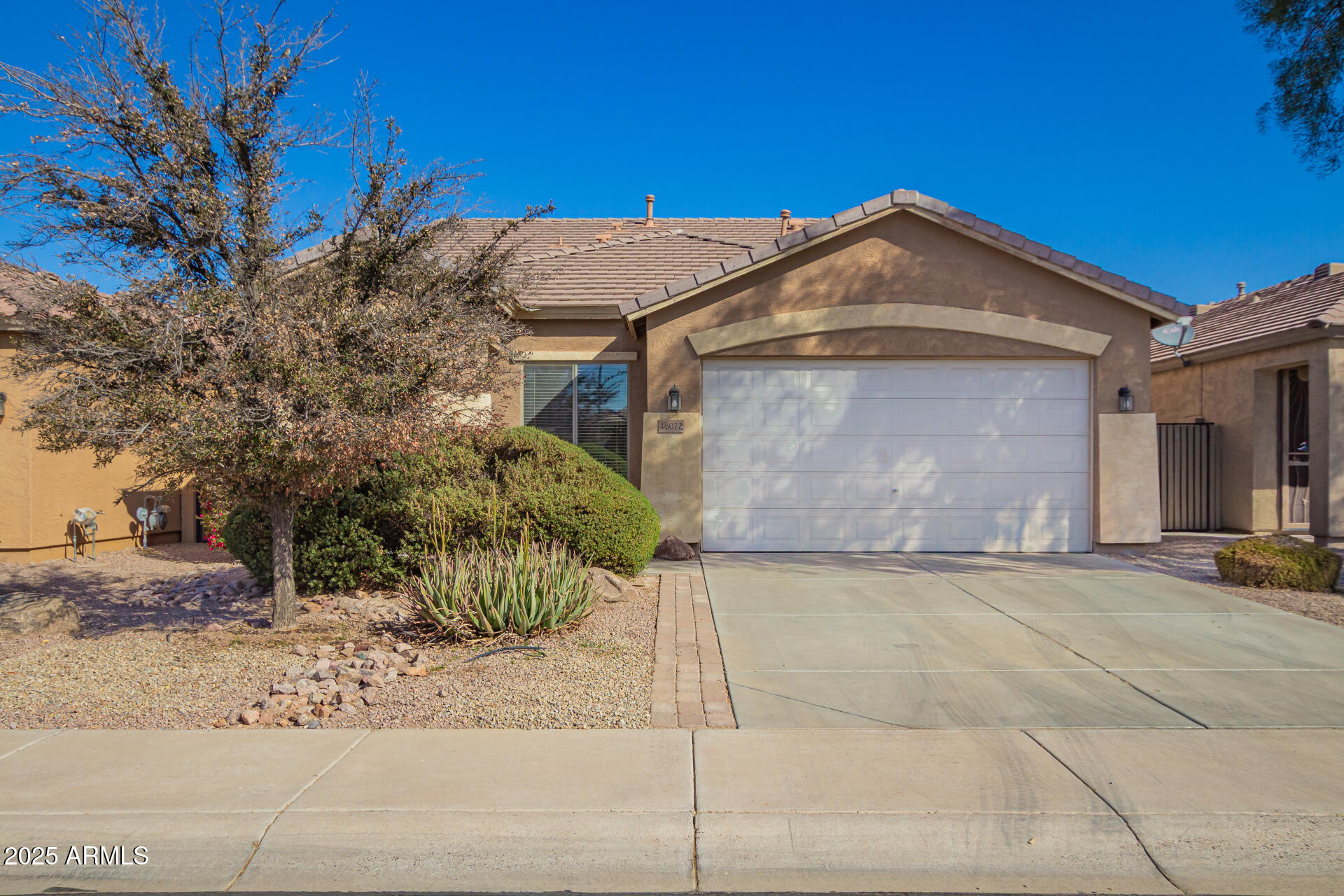 46072 W BARBARA Lane, Maricopa, AZ 85139 — Photo 1 of 31