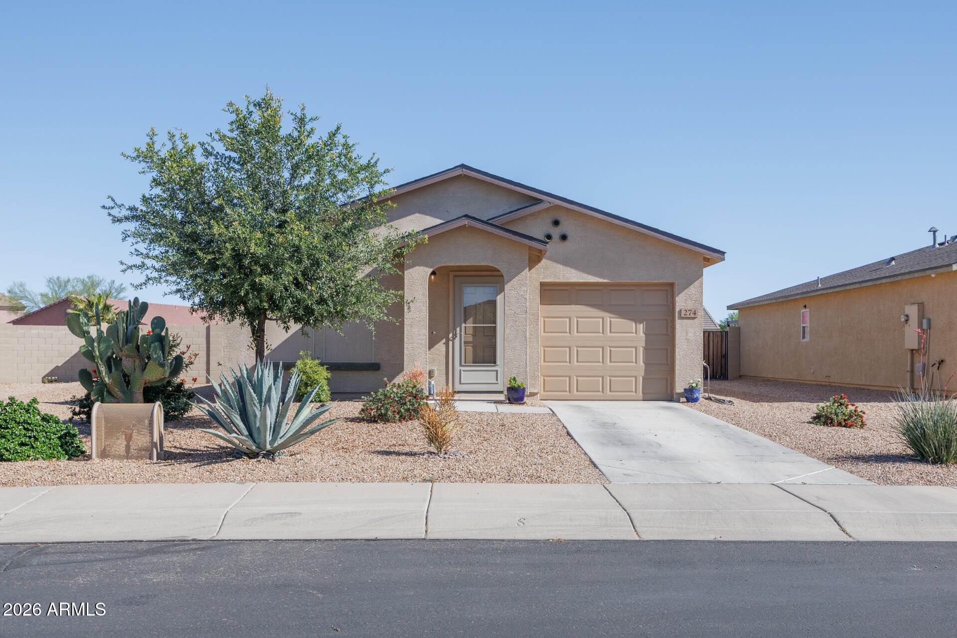 274 W WATSON Court, Casa Grande, AZ 85122 — Photo 1 of 31