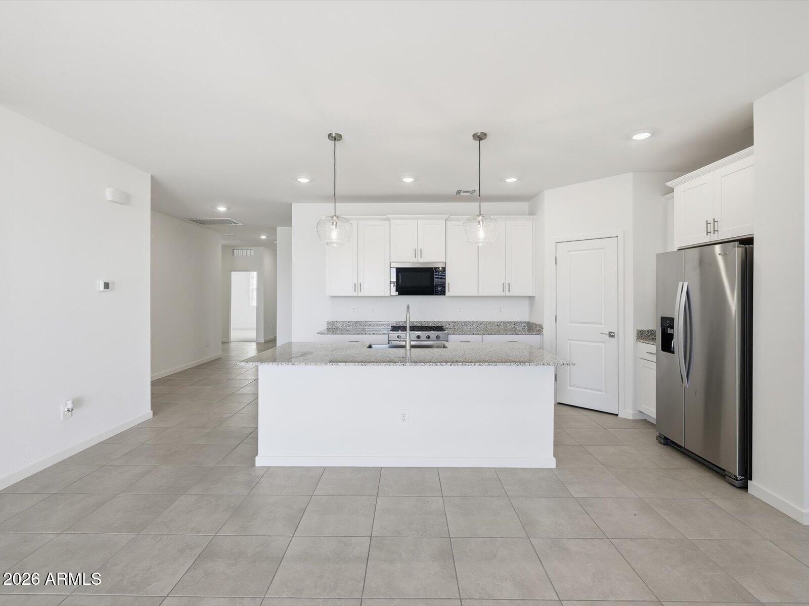 3301 N CAMDEN Drive, Florence, AZ 85132 — Photo 1 of 48