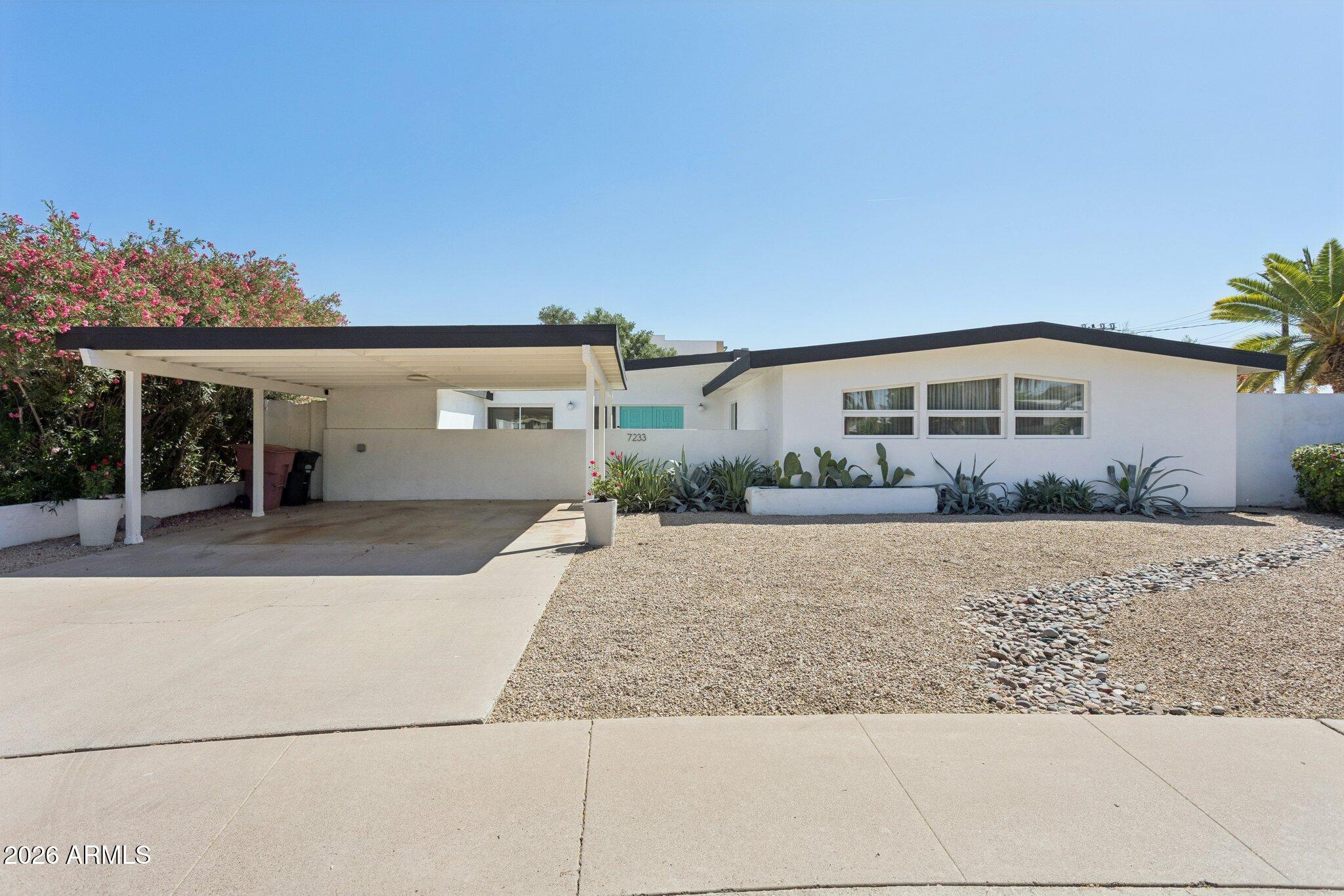 7233 E MONTE VISTA Road, Scottsdale, AZ 85257 — Photo 1 of 60