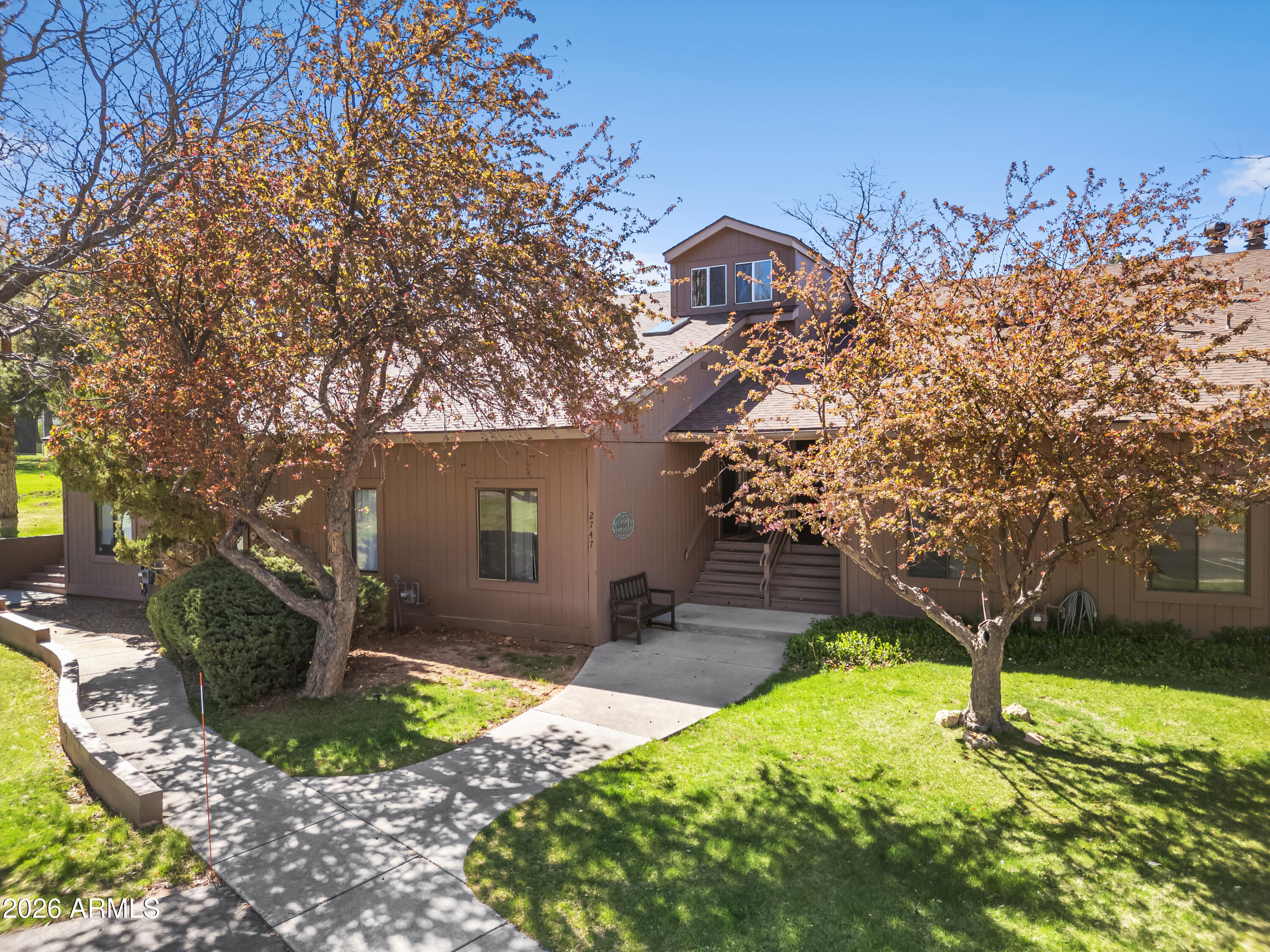 2747 N FAIRVIEW Drive, Flagstaff, AZ 86004 — Photo 1 of 39