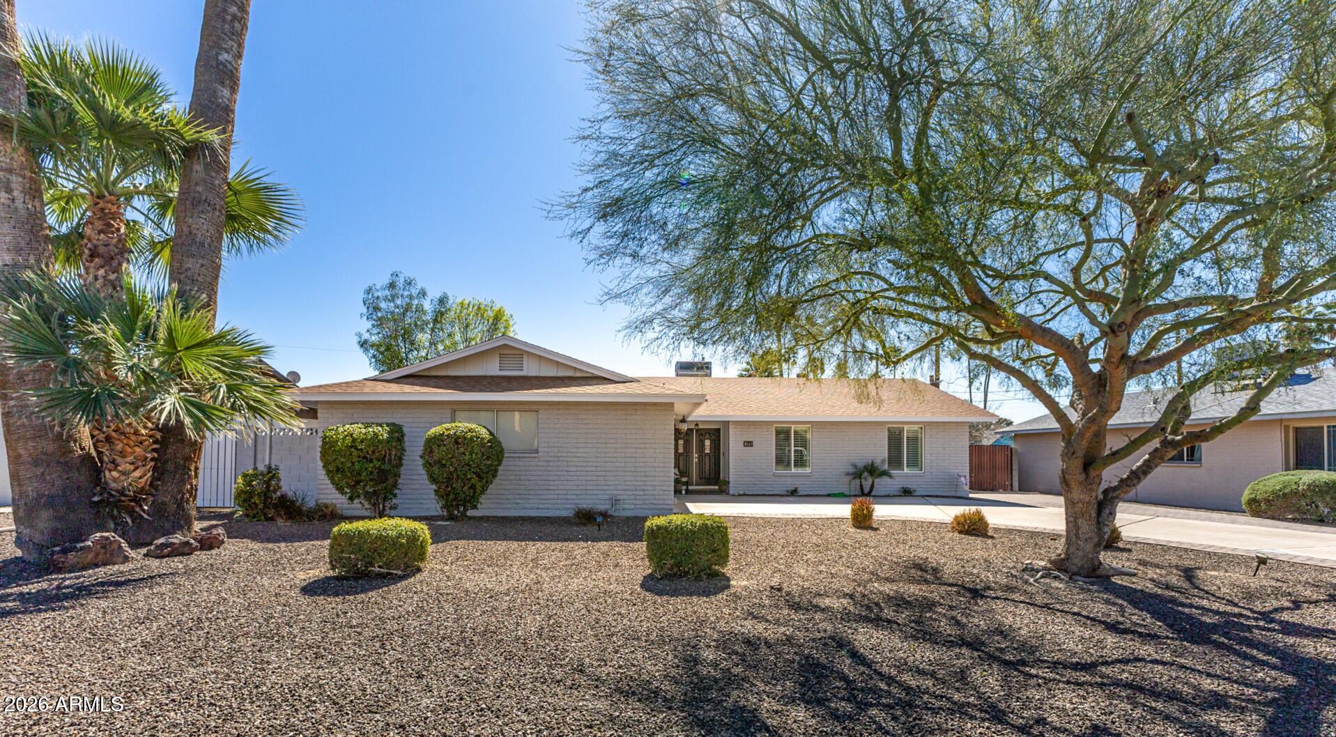 1649 W LOMA Lane, Phoenix, AZ 85021 — Photo 1 of 31