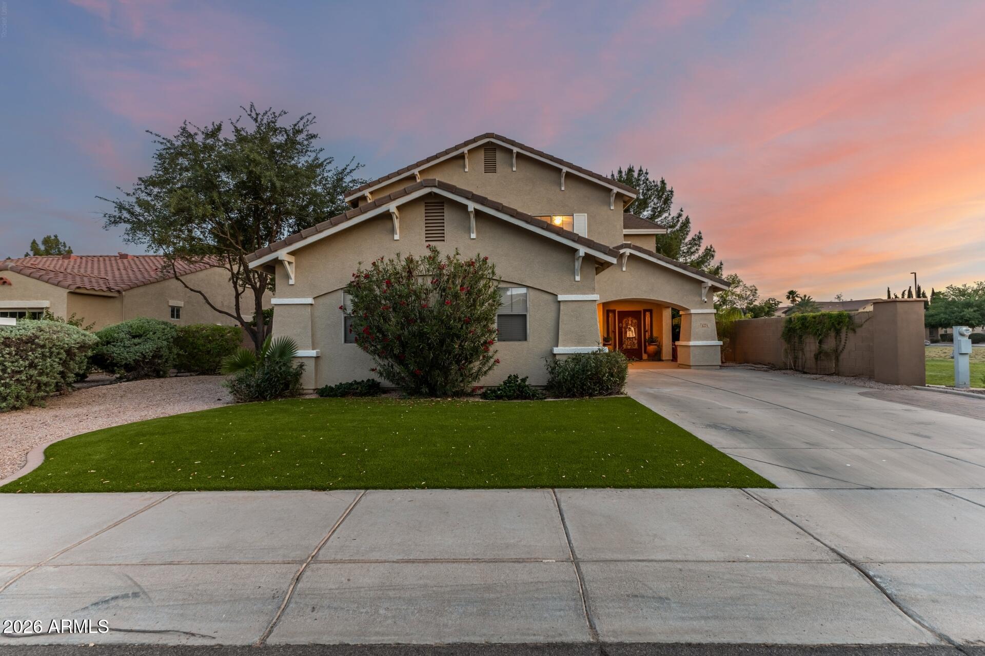 1271 E CANYON CREEK Drive, Gilbert, AZ 85296 — Photo 1 of 69