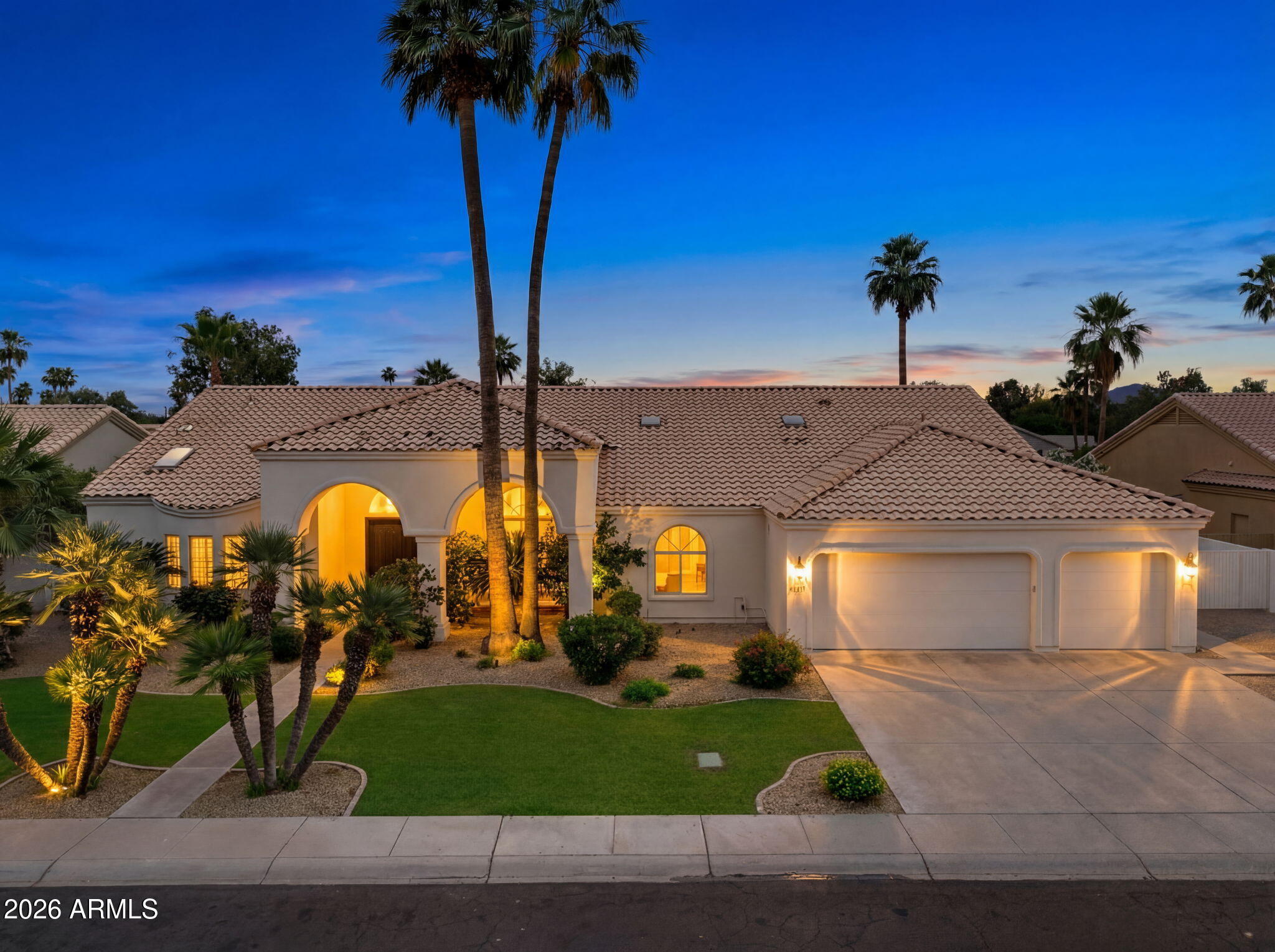 8627 E CORRINE Drive, Scottsdale, AZ 85260 — Photo 1 of 43