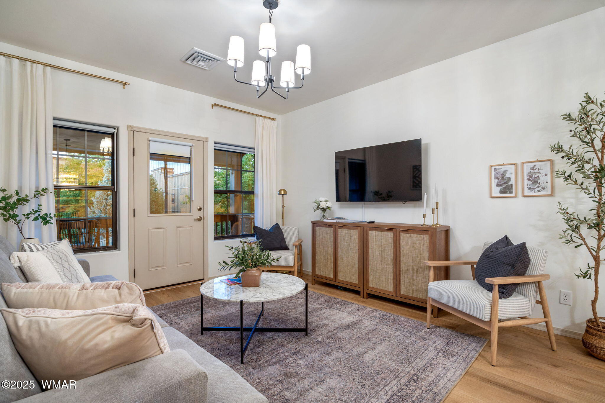 2367 Quarter Horse Trail, # 220, Overgaard, AZ 85933