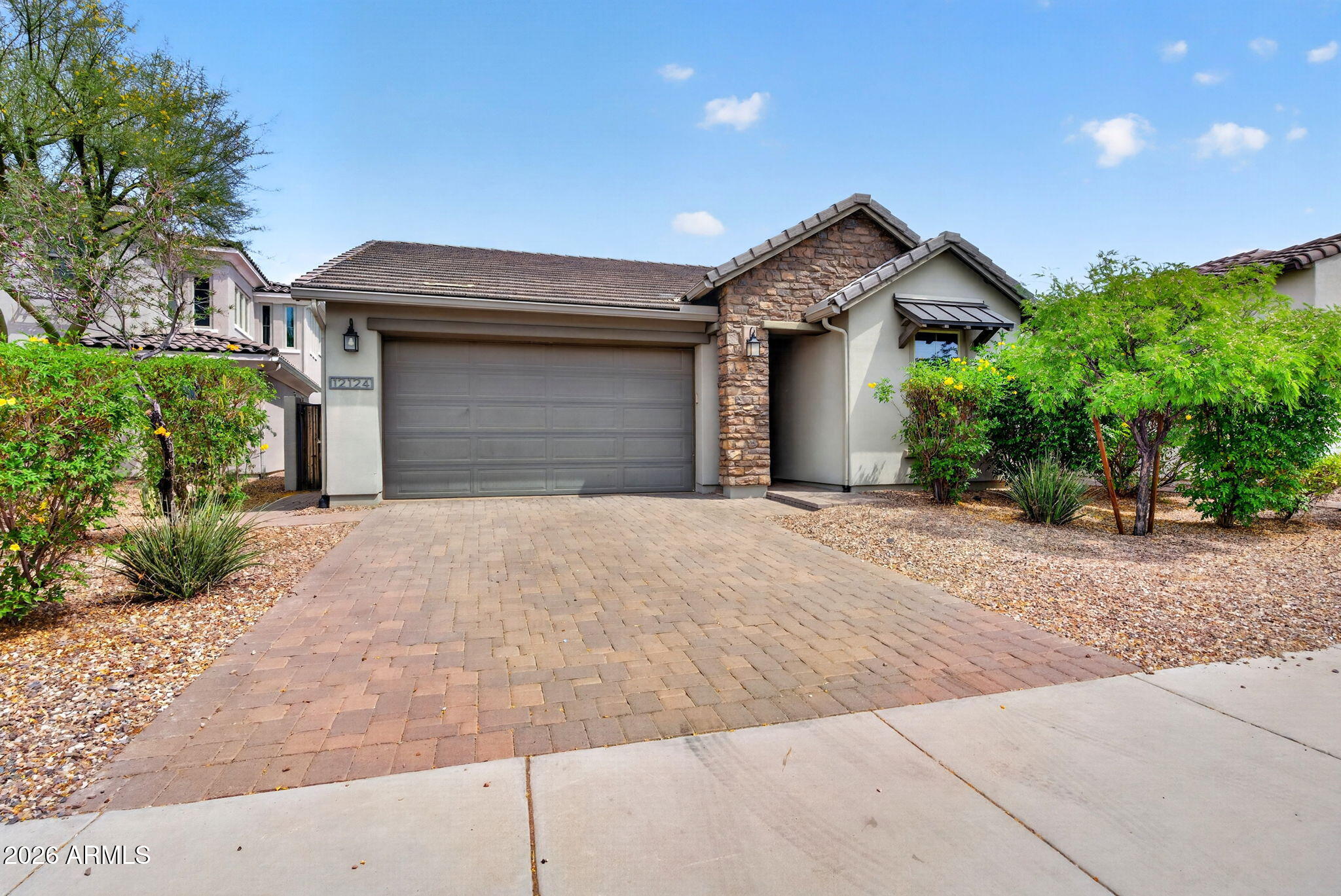 12124 W PEAK VIEW Road, Peoria, AZ 85383 — Photo 1 of 38