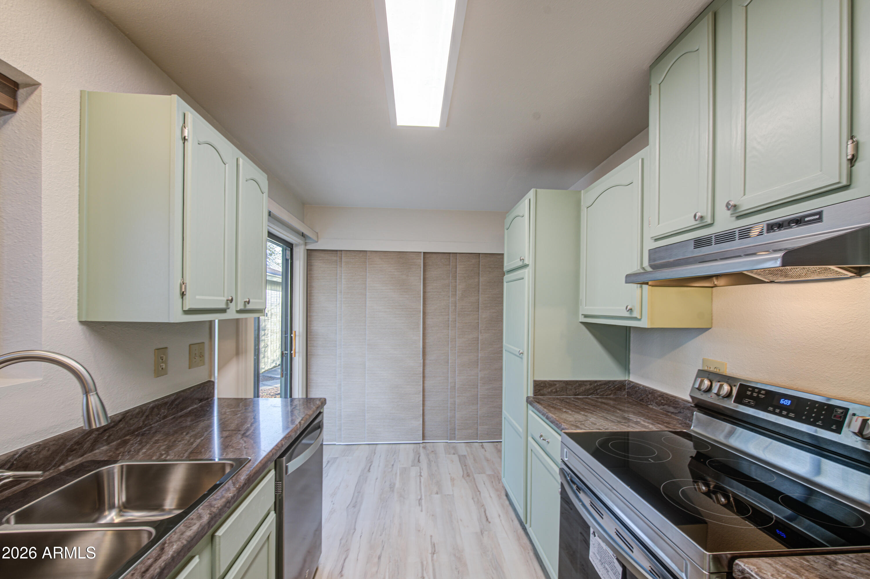 Thumbnail 13