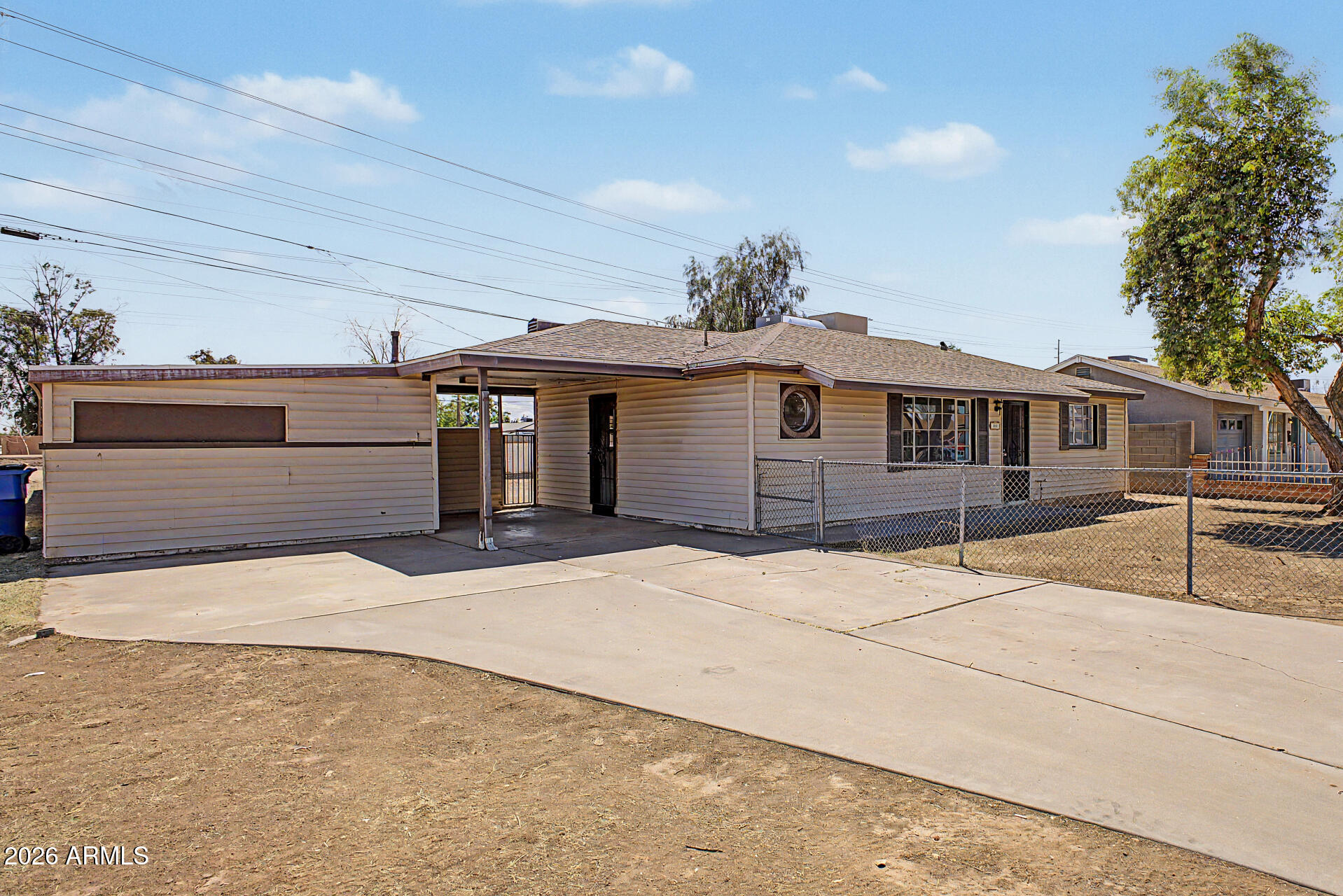 4501 W CRITTENDEN Lane, Phoenix, AZ 85031 — Photo 1 of 32