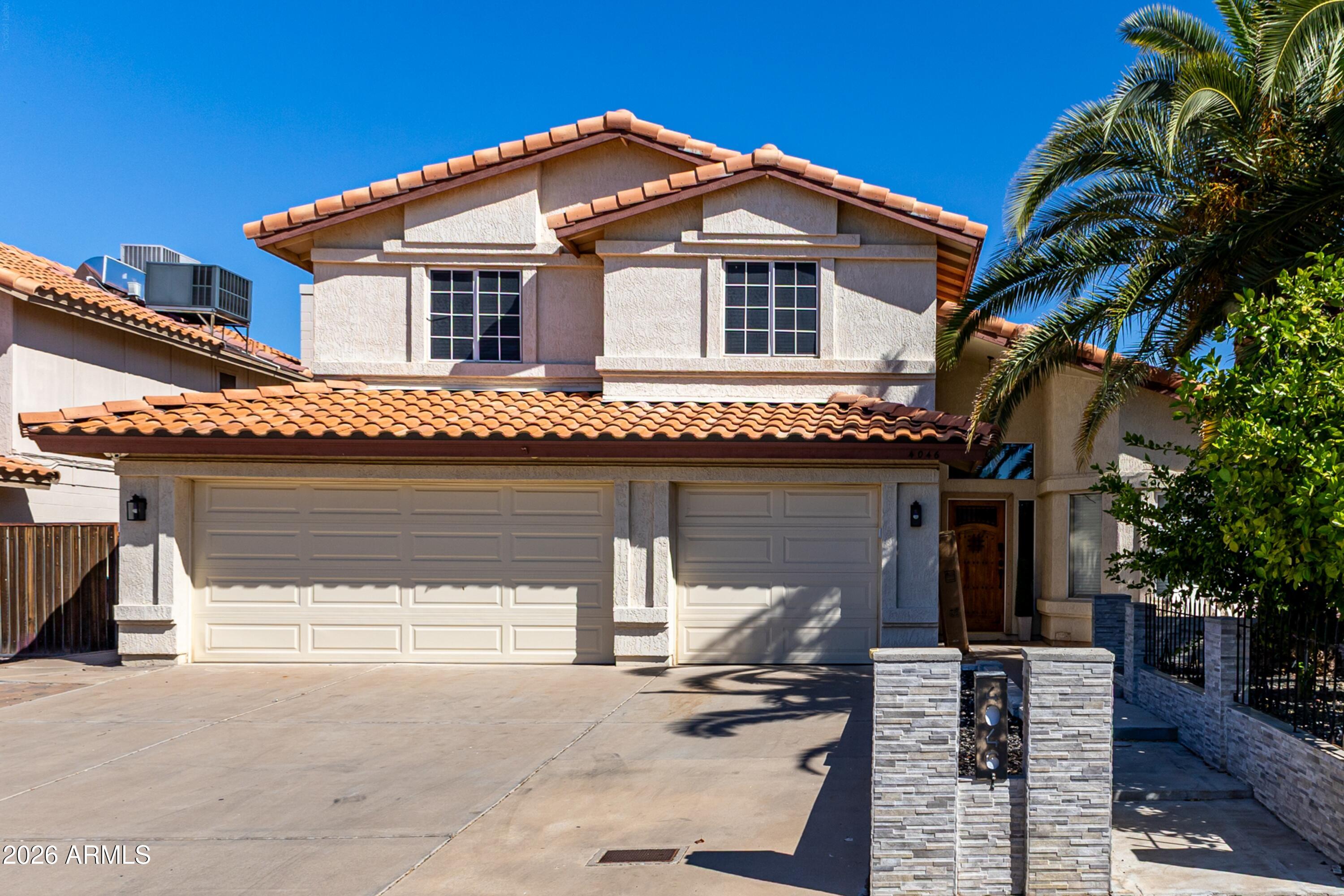 4046 W AVENIDA DEL SOL, Glendale, AZ 85310 — Photo 1 of 37