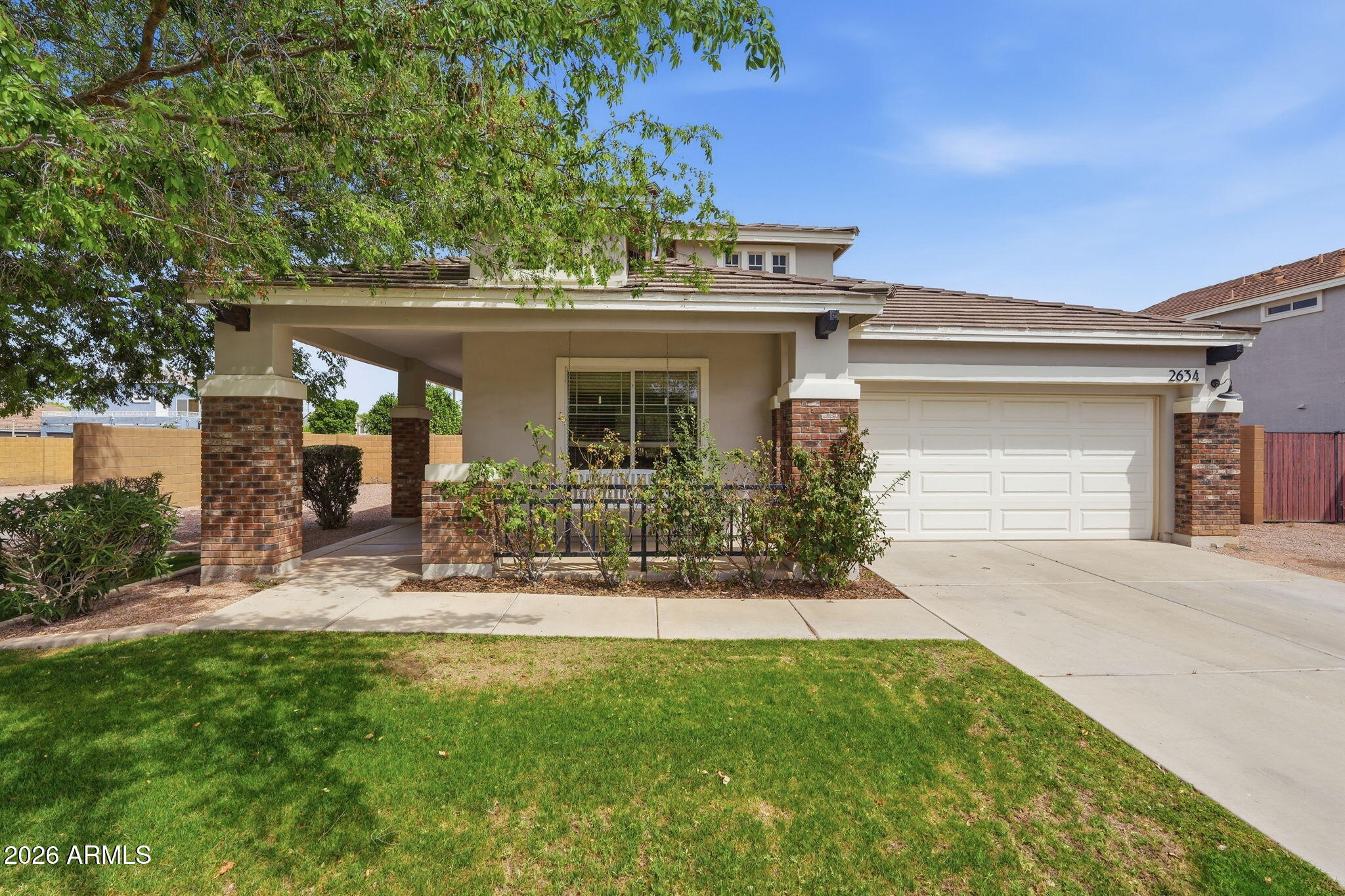 2634 E DEL RIO Street, Gilbert, AZ 85295 — Photo 1 of 36