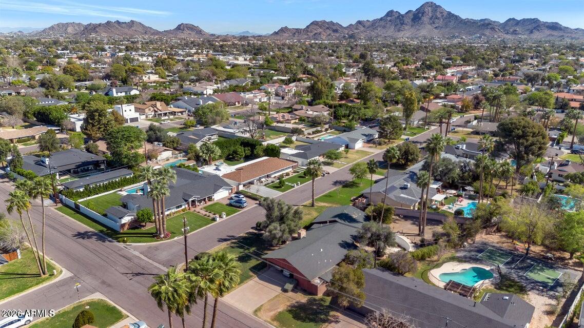 301 E mclellan Boulevard 10, Phoenix, AZ 85012 — Photo 1 of 6