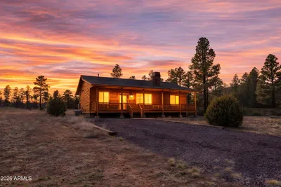 2718 Church Lane, Overgaard, AZ 85933