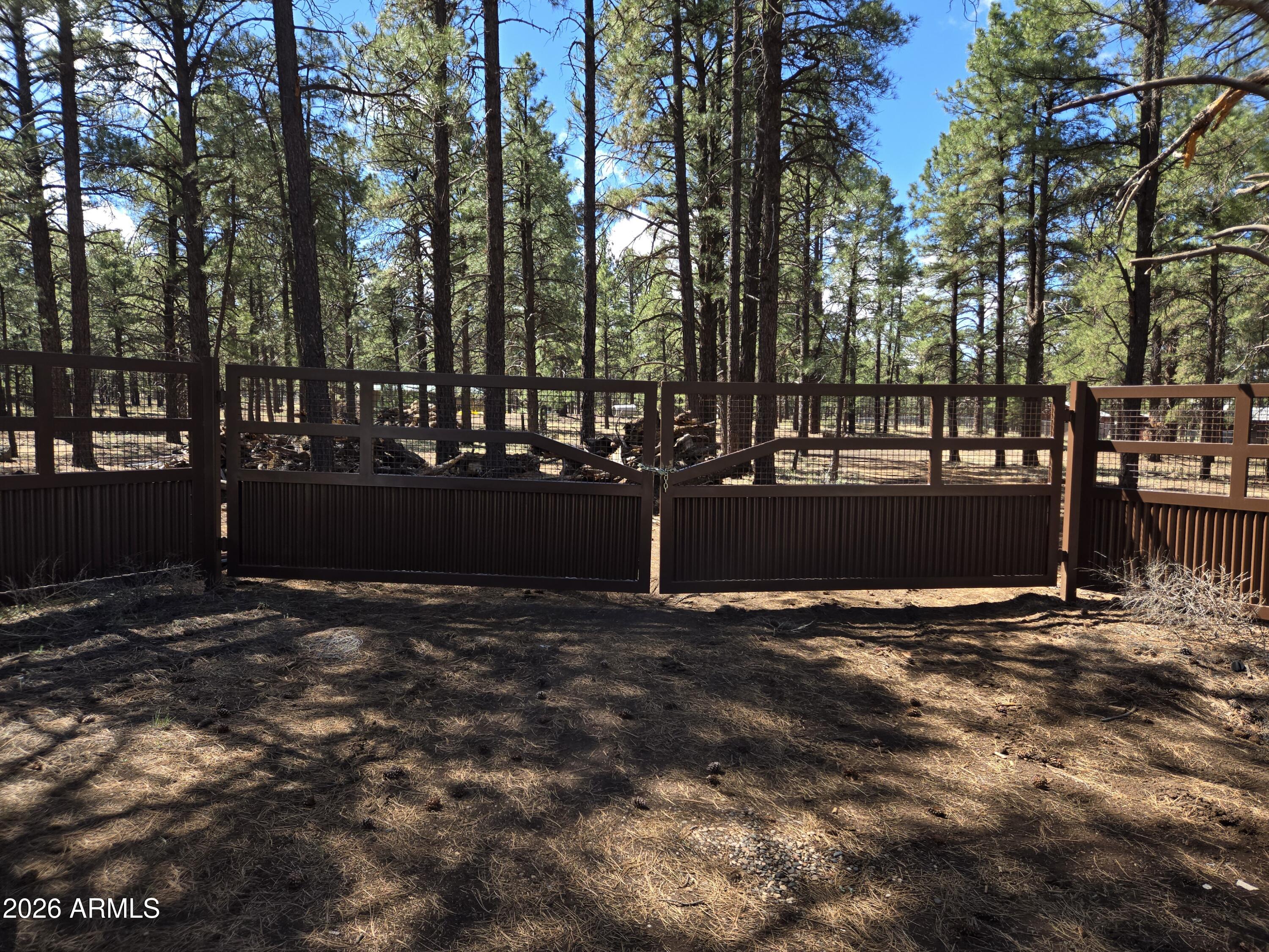 6612 LYNX Lane, Flagstaff, AZ 86004 — Photo 1 of 52