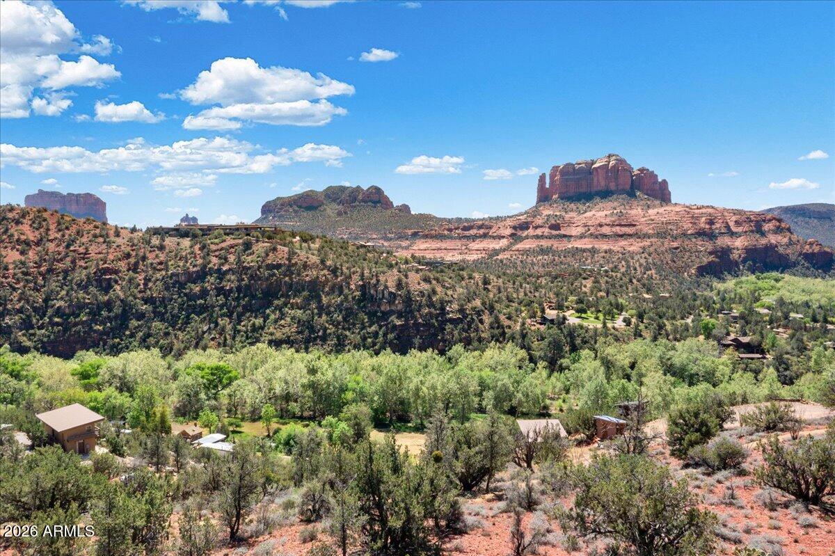 53 PINNACLE Way 35, Sedona, AZ 86336 — Photo 1 of 19