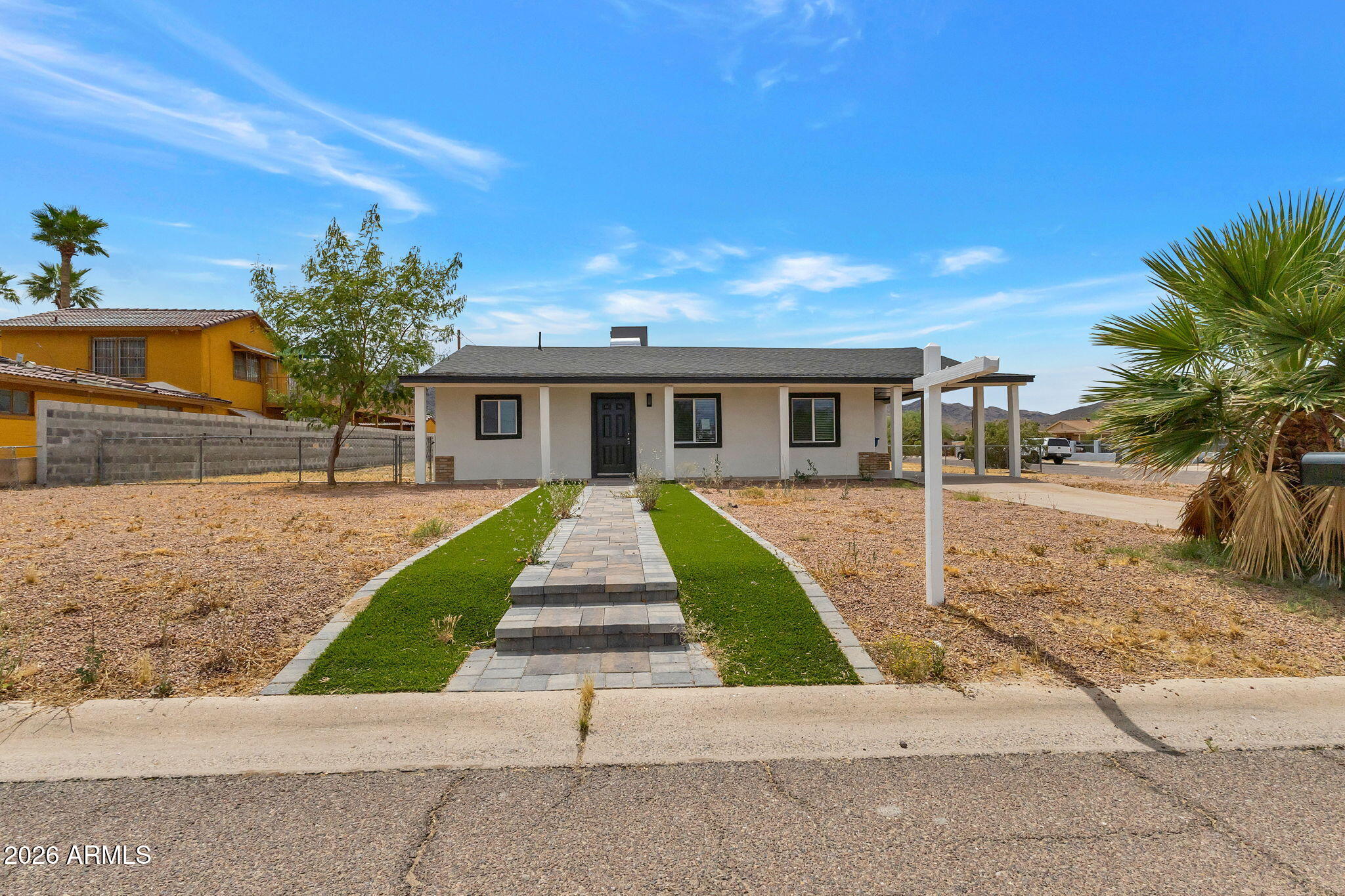 219 W PASEO Way, Phoenix, AZ 85041 — Photo 1 of 14