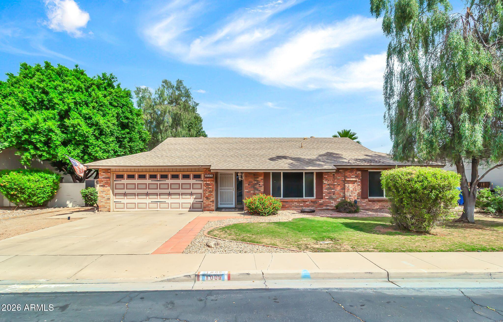 1008 W MESETO Avenue, Mesa, AZ 85210 — Photo 1 of 43