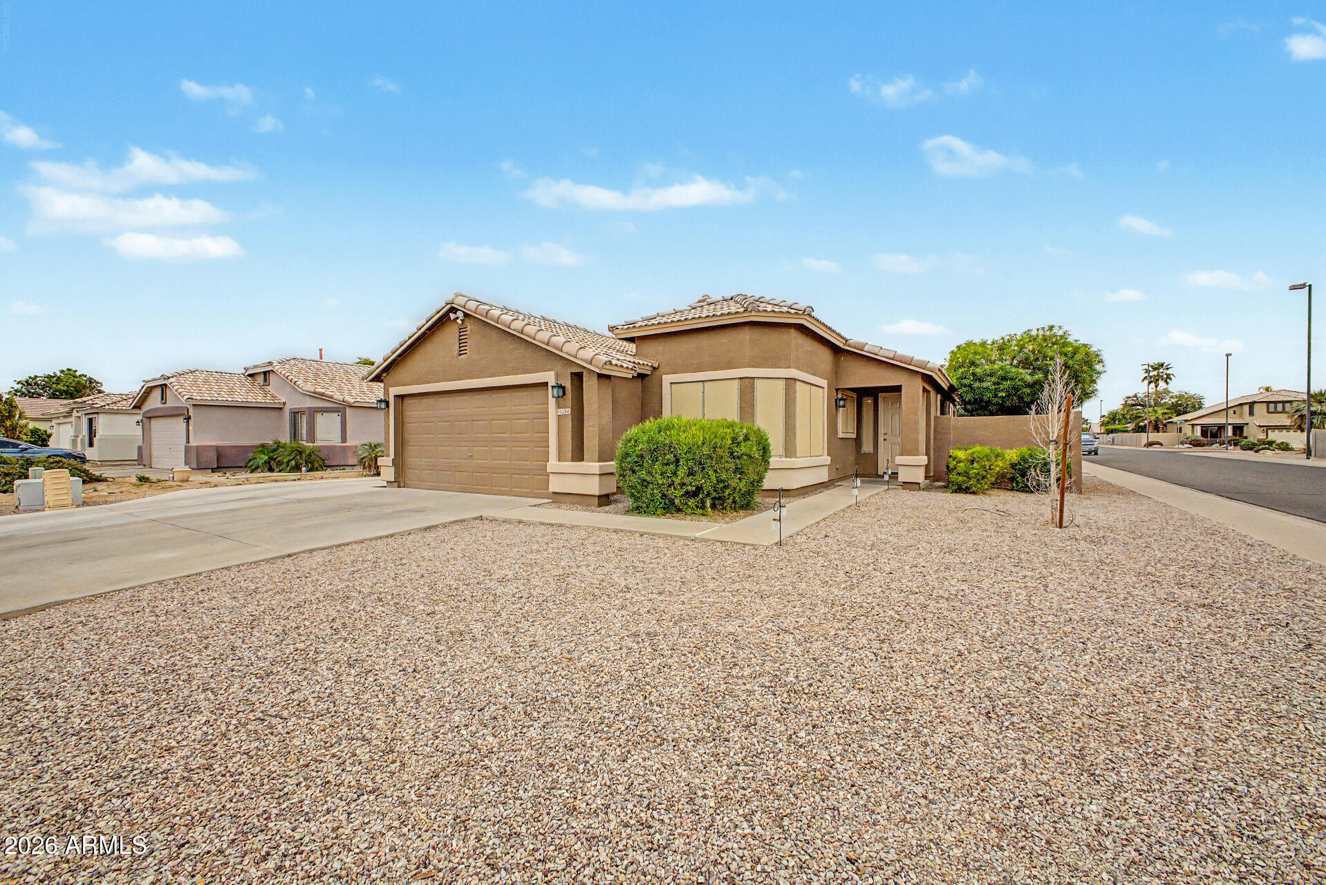 3303 E WOODSIDE Way, Gilbert, AZ 85297 — Photo 1 of 18