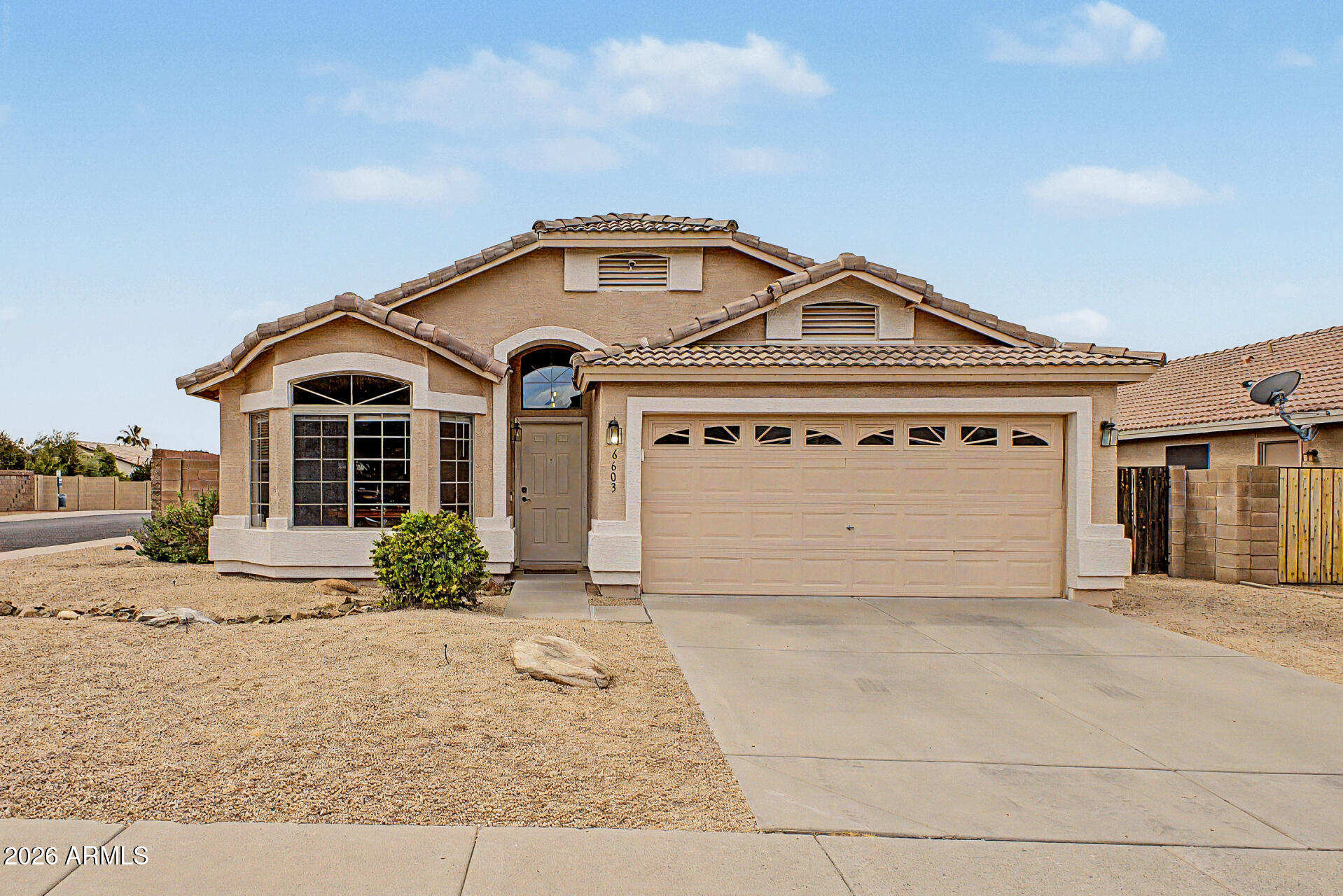 6603 W PRICKLY PEAR Trail, Phoenix, AZ 85083 — Photo 1 of 24
