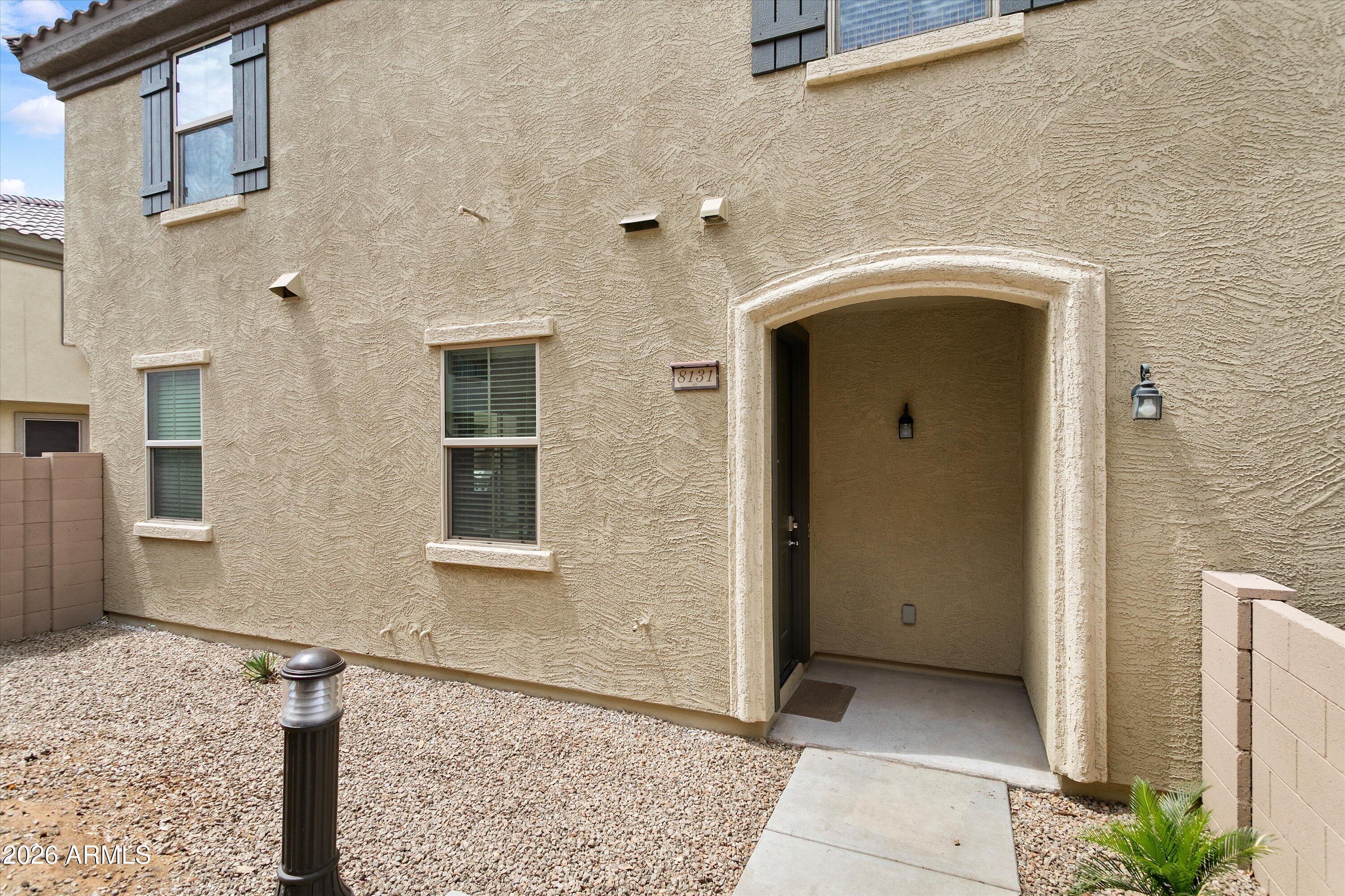 8131 W LYNWOOD Street, Phoenix, AZ 85043 — Photo 1 of 35