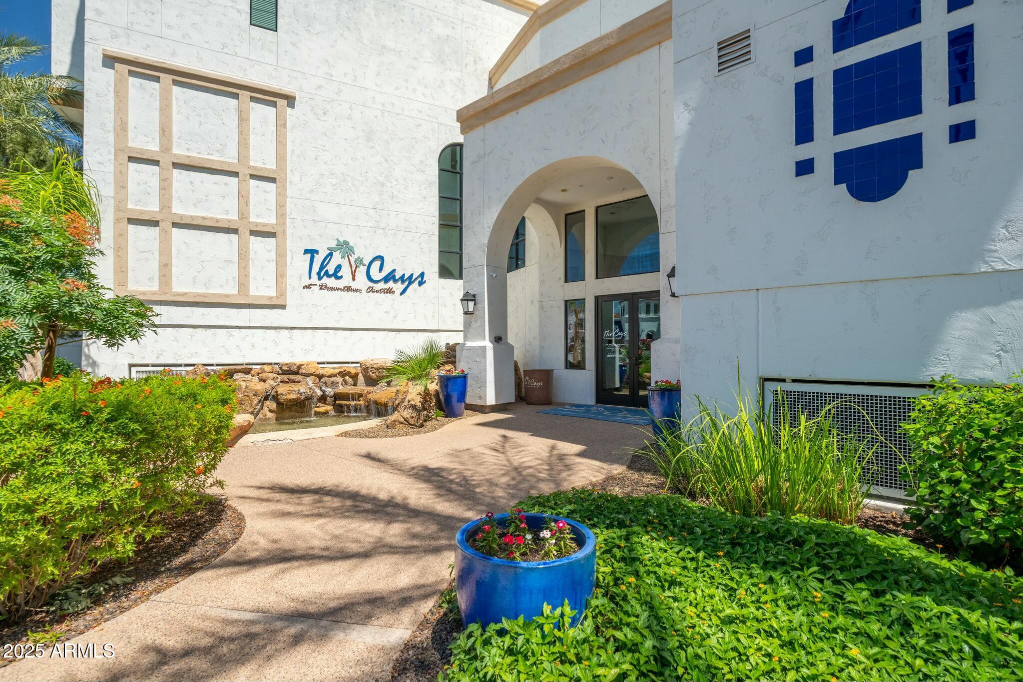 2511 W QUEEN CREEK Road 271, Chandler, AZ 85248 — Photo 1 of 39