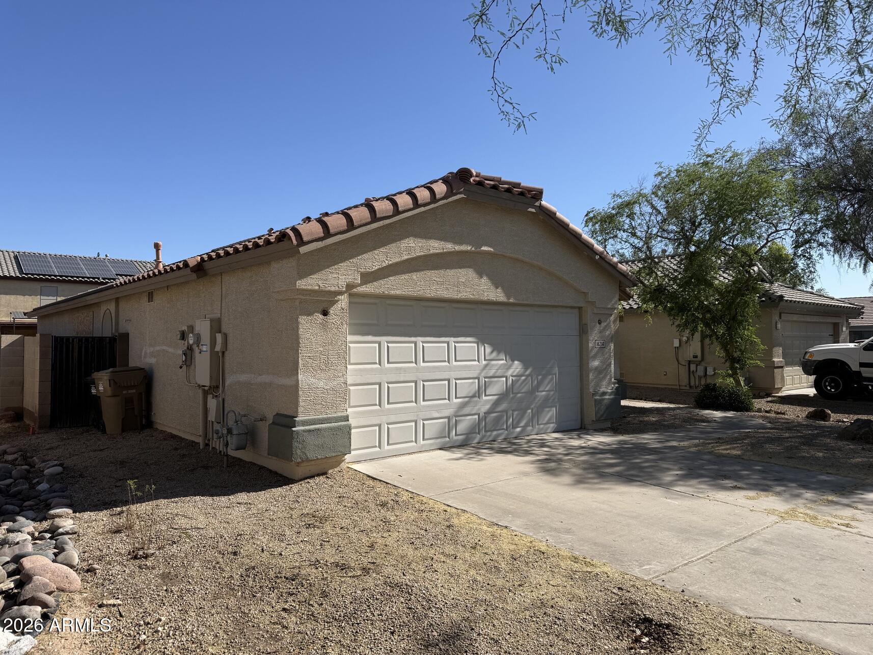 16214 W LATHAM Street, Goodyear, AZ 85338 — Photo 1 of 26