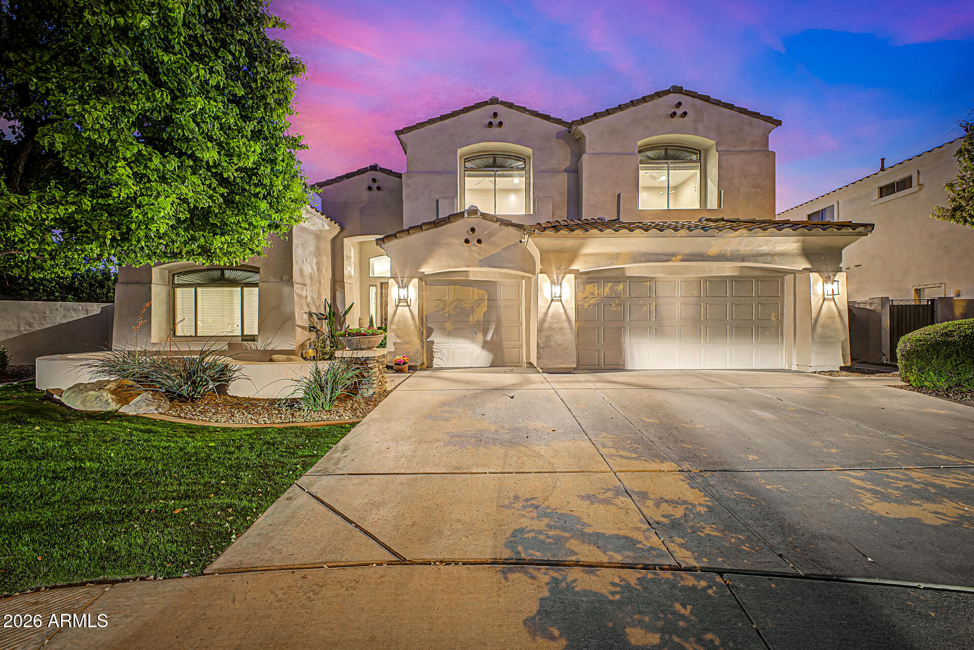 1563 W KAIBAB Drive, Chandler, AZ 85248 — Photo 1 of 95