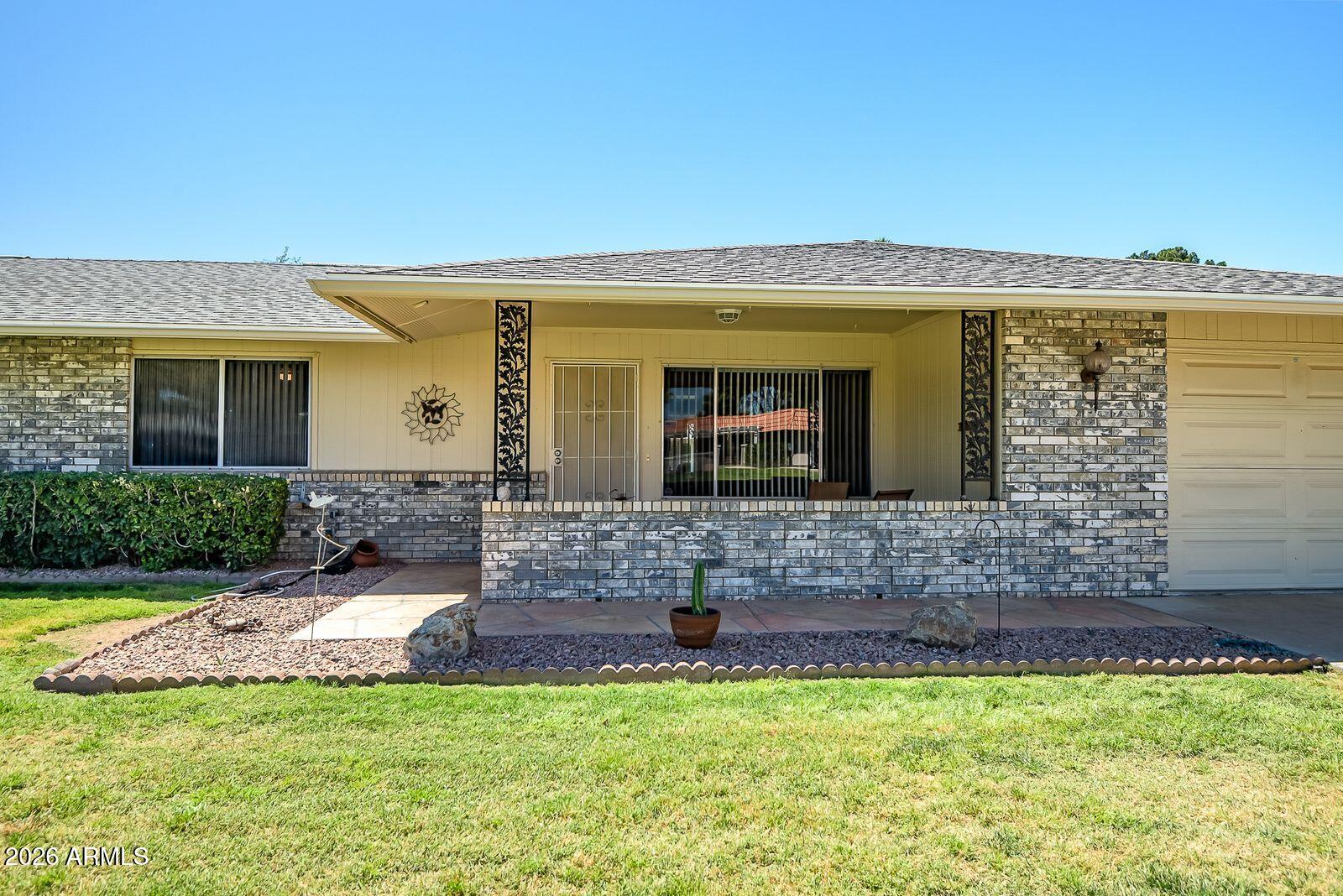 9613 W OAK RIDGE Drive, Sun City, AZ 85351 — Photo 1 of 32