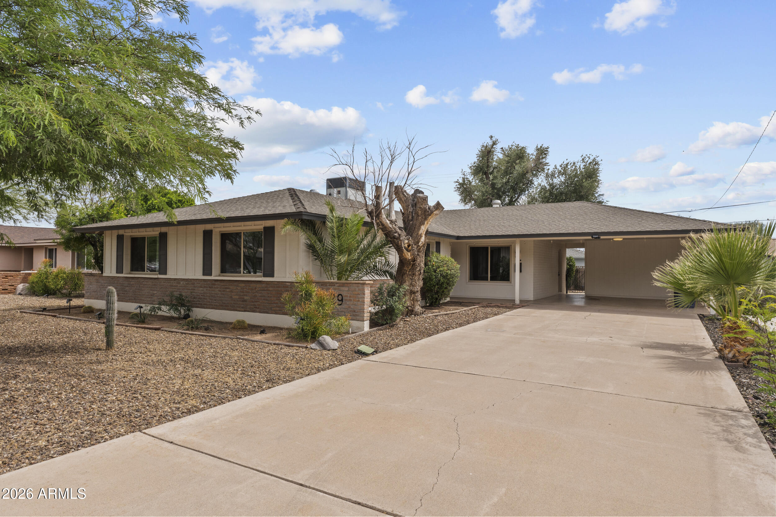 1229 E MANHATTON Drive, Tempe, AZ 85282 — Photo 1 of 28