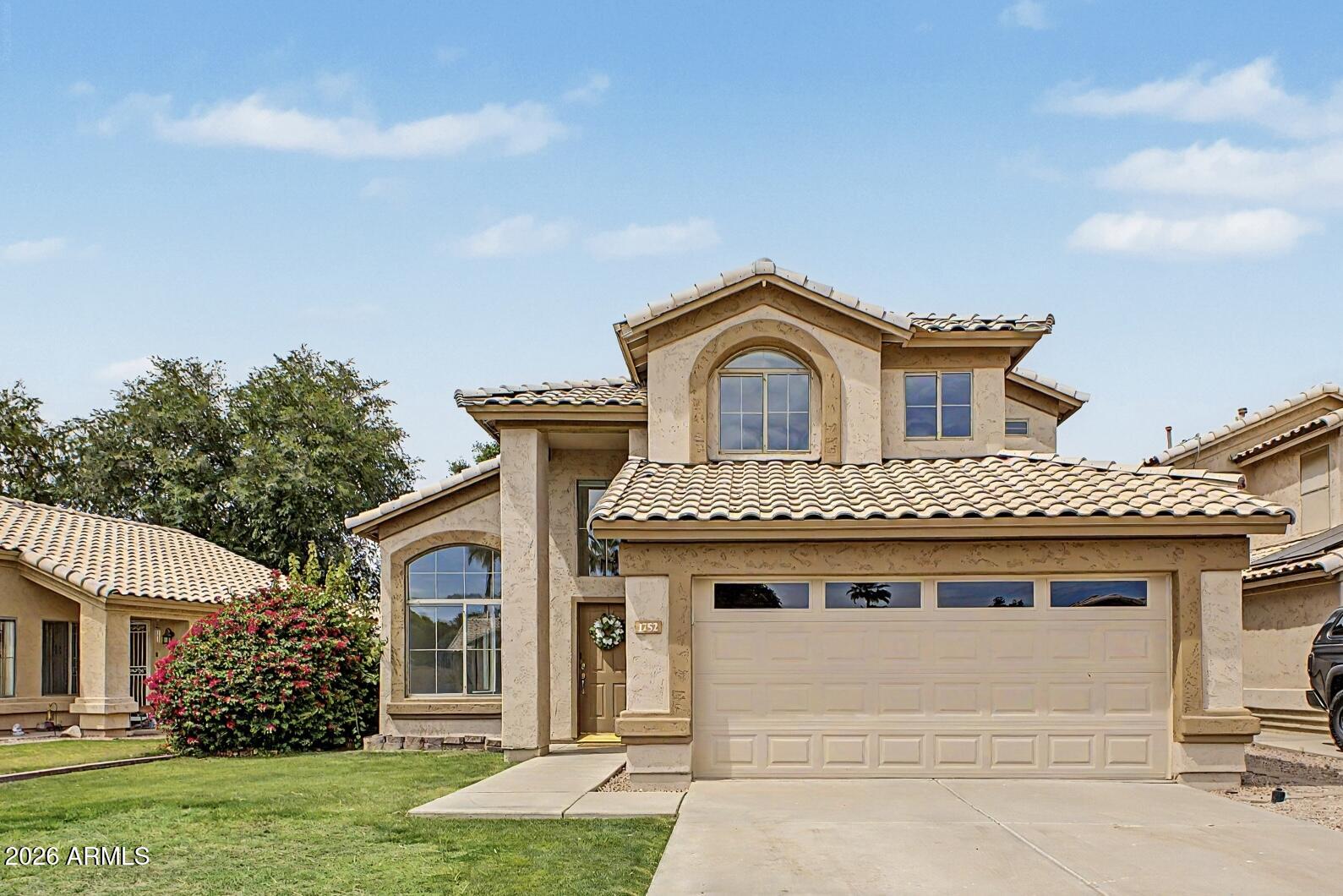 1752 E TREMAINE Avenue, Gilbert, AZ 85234 — Photo 1 of 29