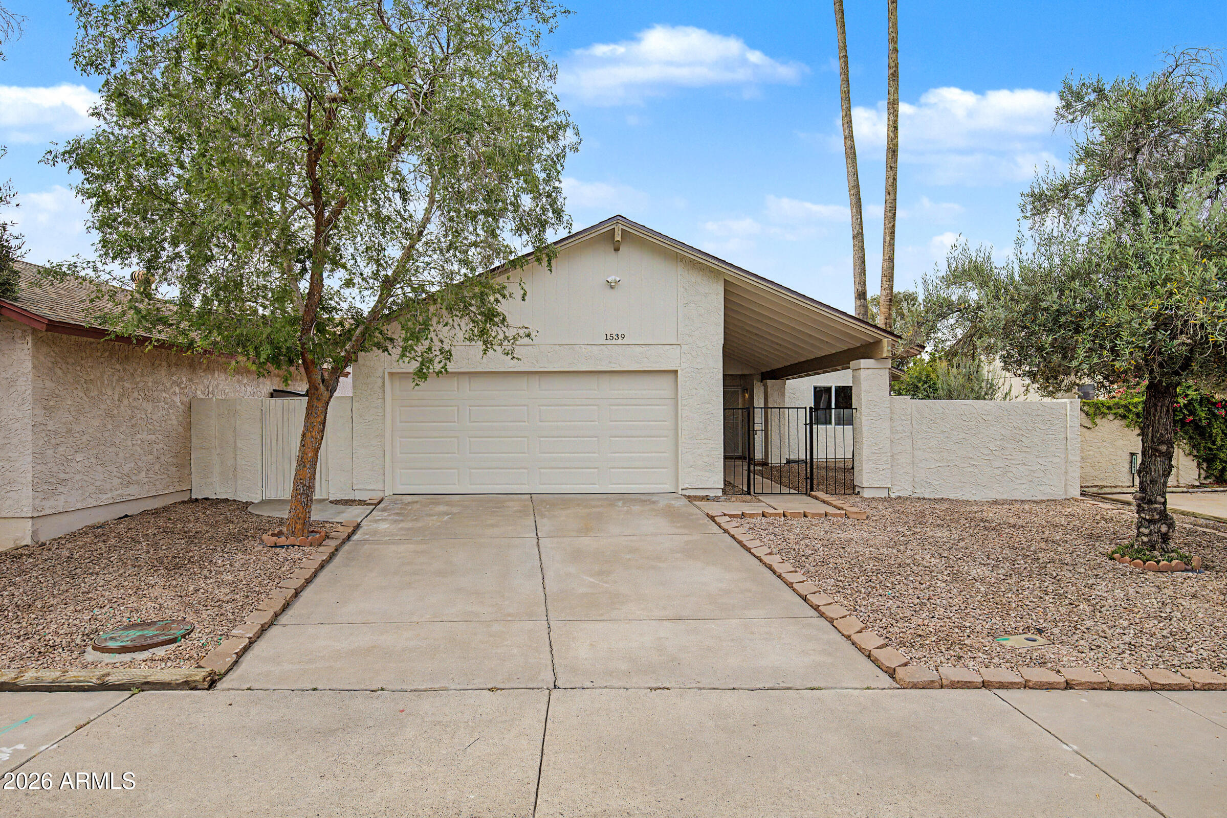 1539 W JAVELINA Avenue, Mesa, AZ 85202 — Photo 1 of 30
