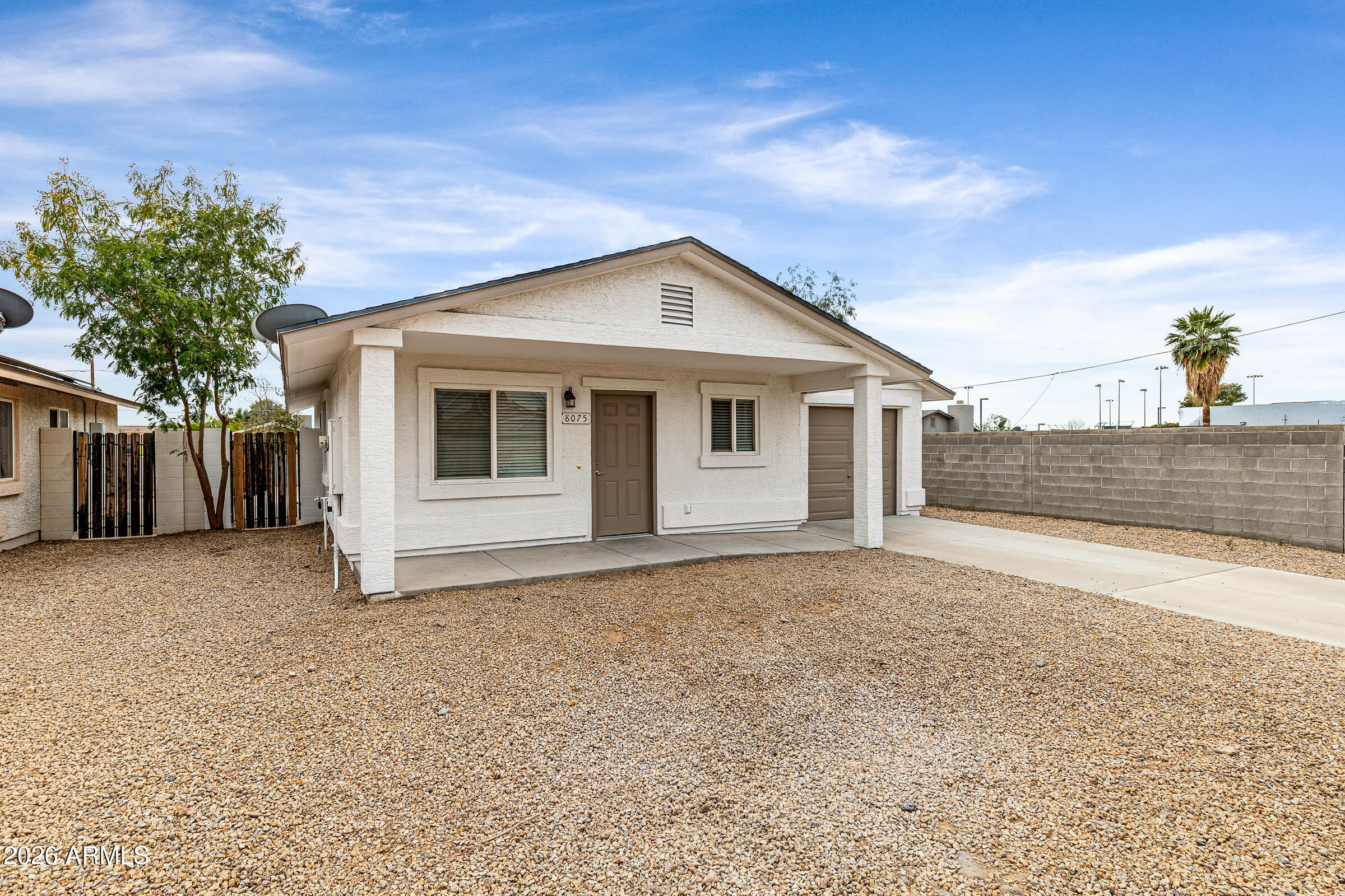 8075 W CHERRY HILLS Drive, Peoria, AZ 85345 — Photo 1 of 23