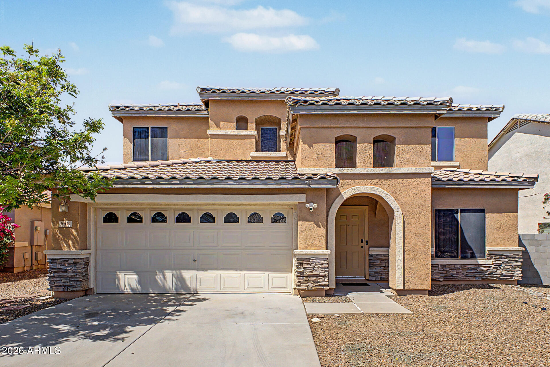 656 W BARRUS Street, Casa Grande, AZ 85122 — Photo 1 of 39