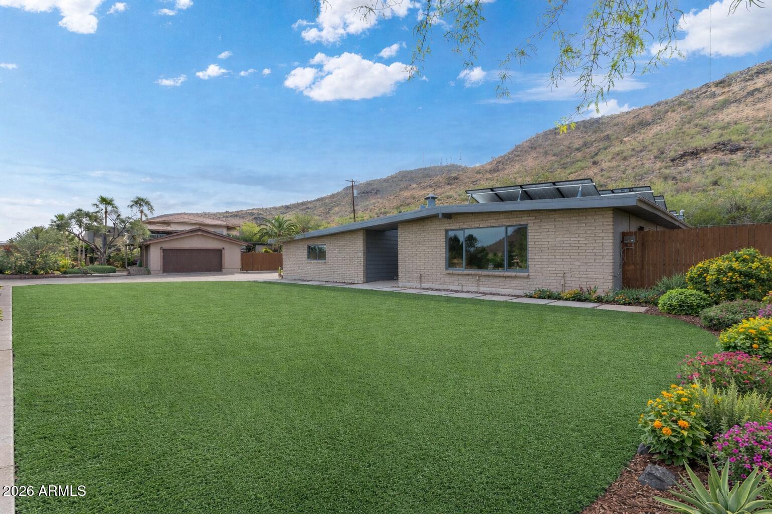 1527 W Windrose Drive, Phoenix, AZ 85029 — Photo 1 of 20