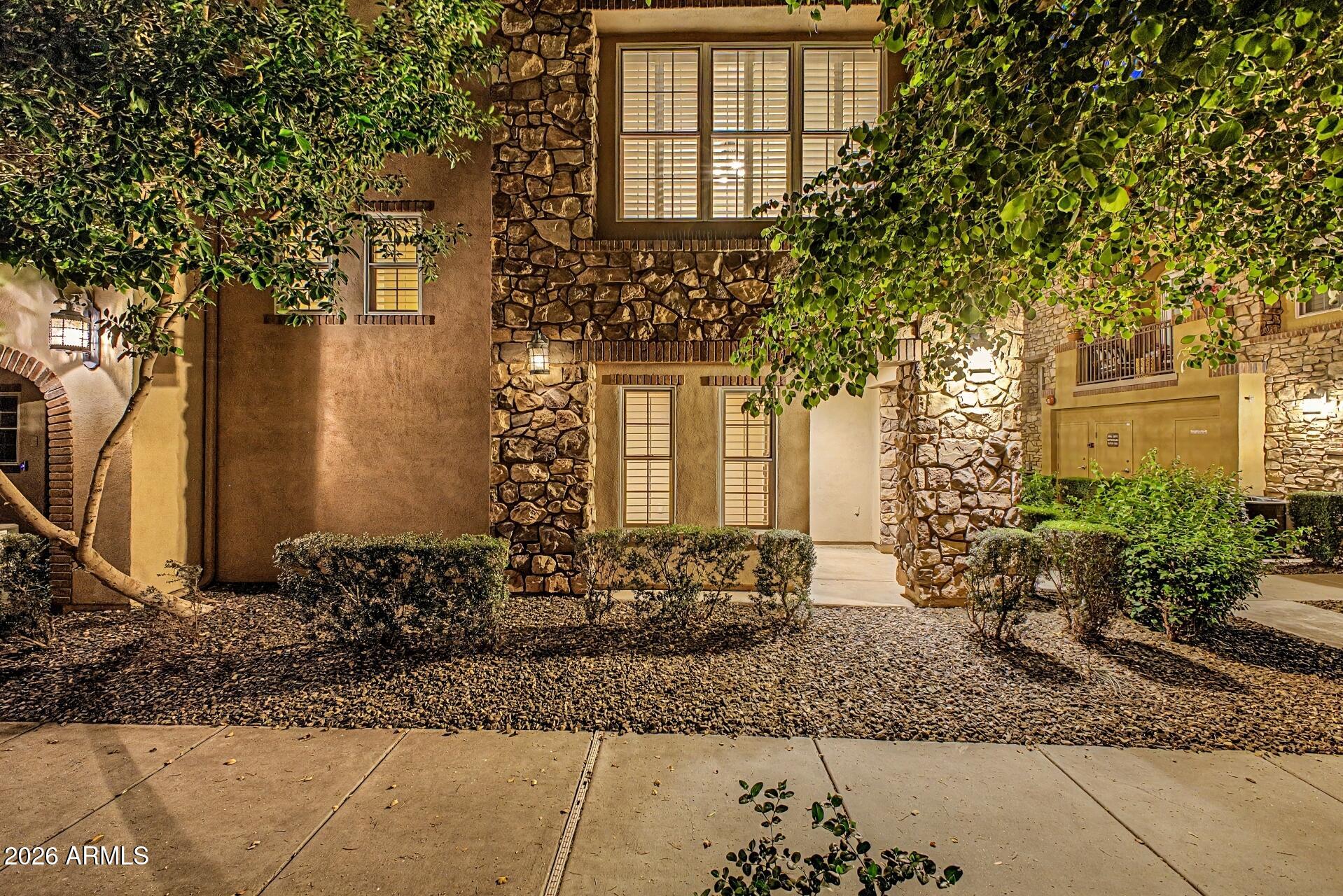 2450 E ROMA Avenue, Phoenix, AZ 85016 — Photo 1 of 37