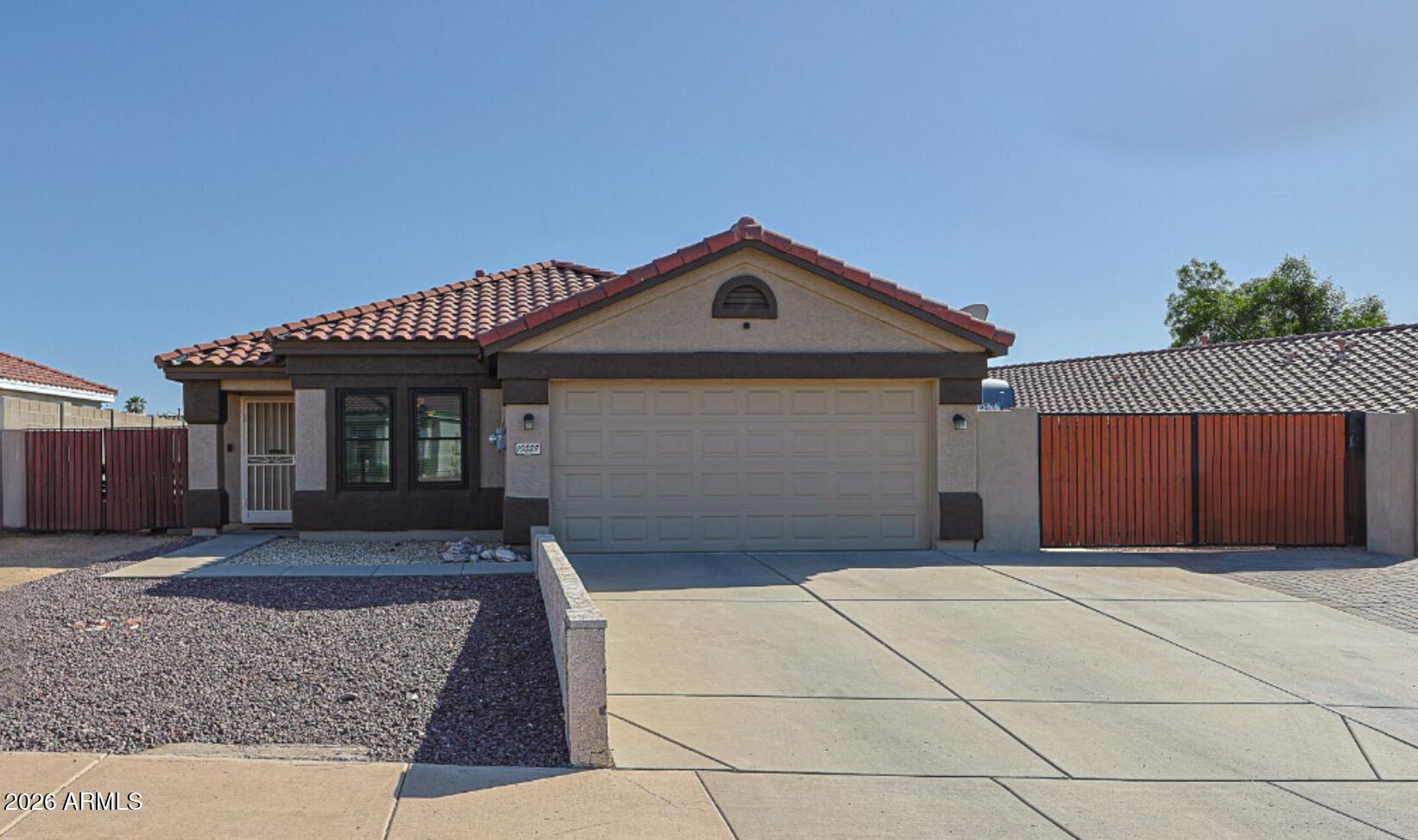10529 W ROBIN Lane, Peoria, AZ 85383 — Photo 1 of 25