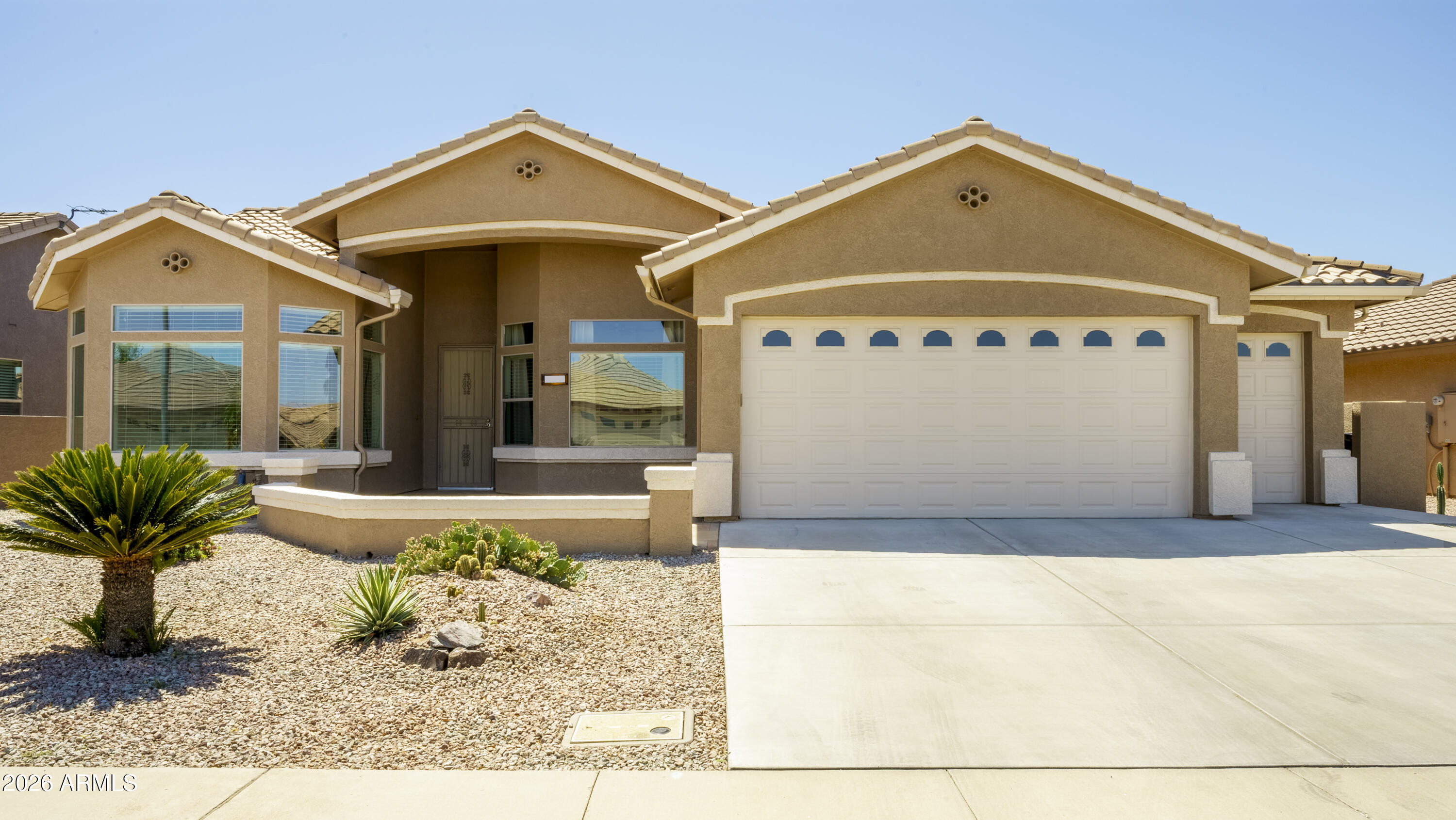 10927 E PLATA Avenue E, Mesa, AZ 85212 — Photo 1 of 27
