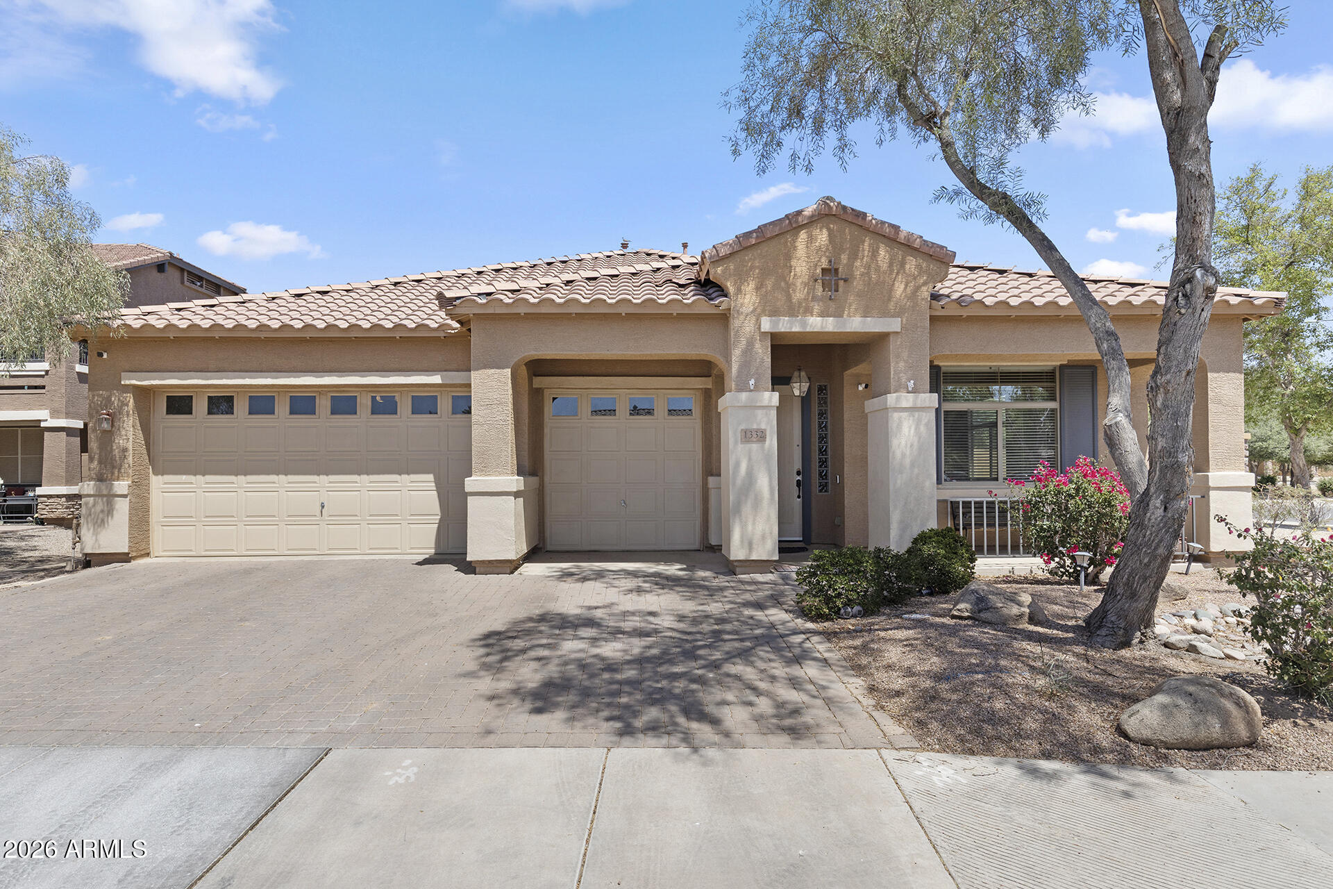 1332 E RACINE Drive, Casa Grande, AZ 85122 — Photo 1 of 70