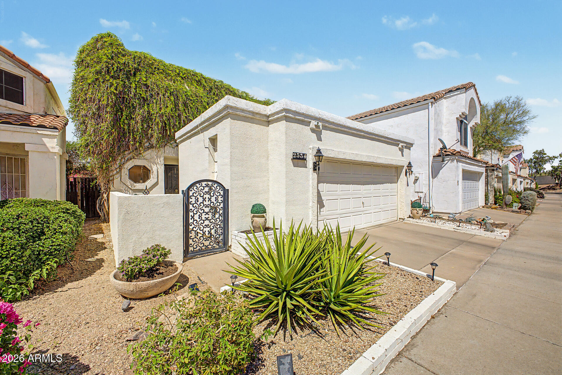 2334 E GELDING Drive, Phoenix, AZ 85022 — Photo 1 of 44