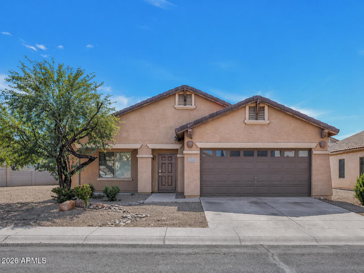 11555 W LINCOLN Street, Avondale, AZ 85323 — Photo 1 of 32