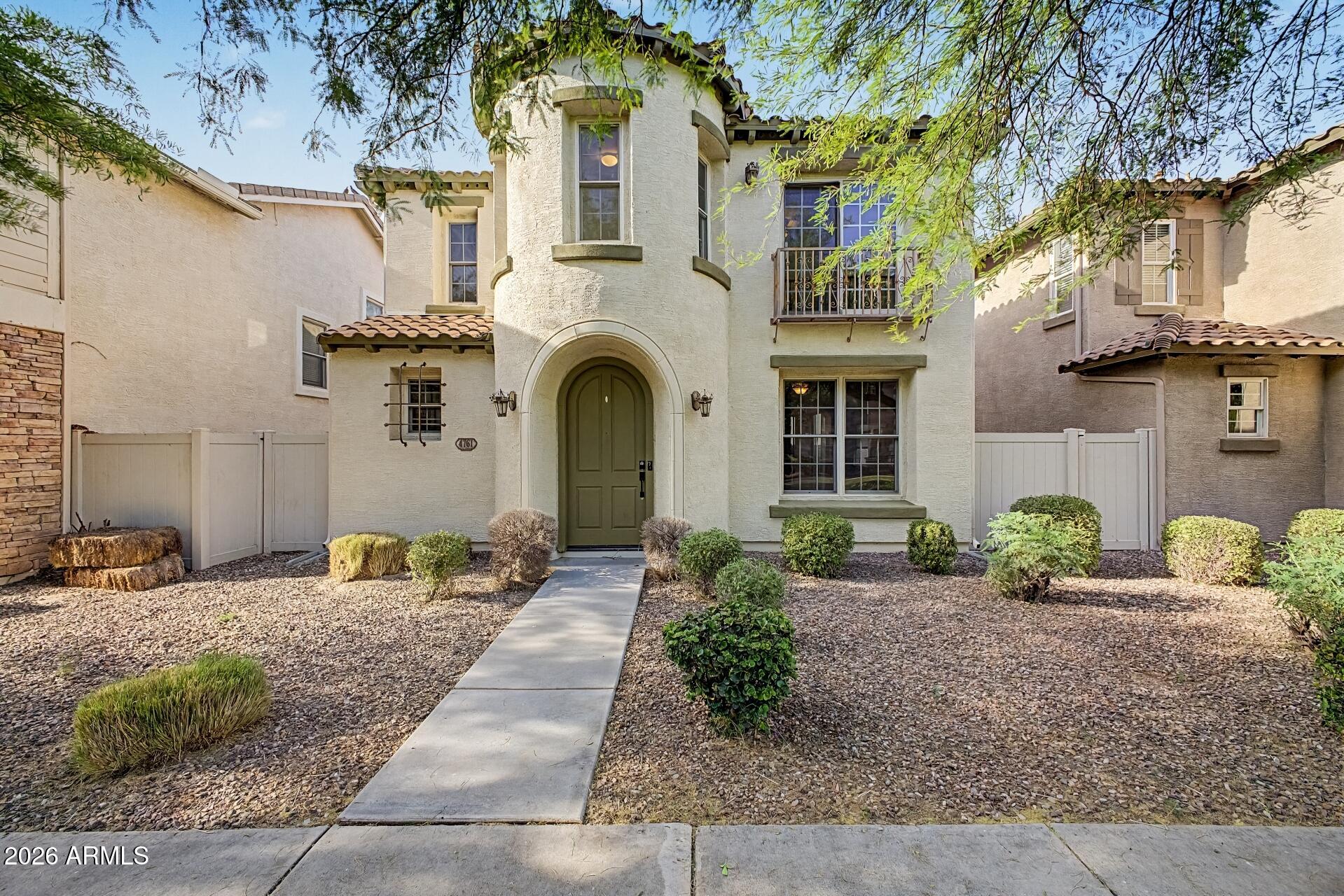 4761 E WOODSIDE Way, Gilbert, AZ 85297 — Photo 1 of 41