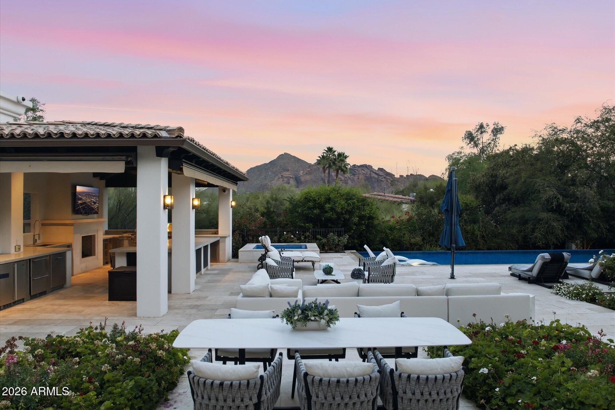 6650 N HILLSIDE Drive, Paradise Valley, AZ 85253 — Photo 1 of 37