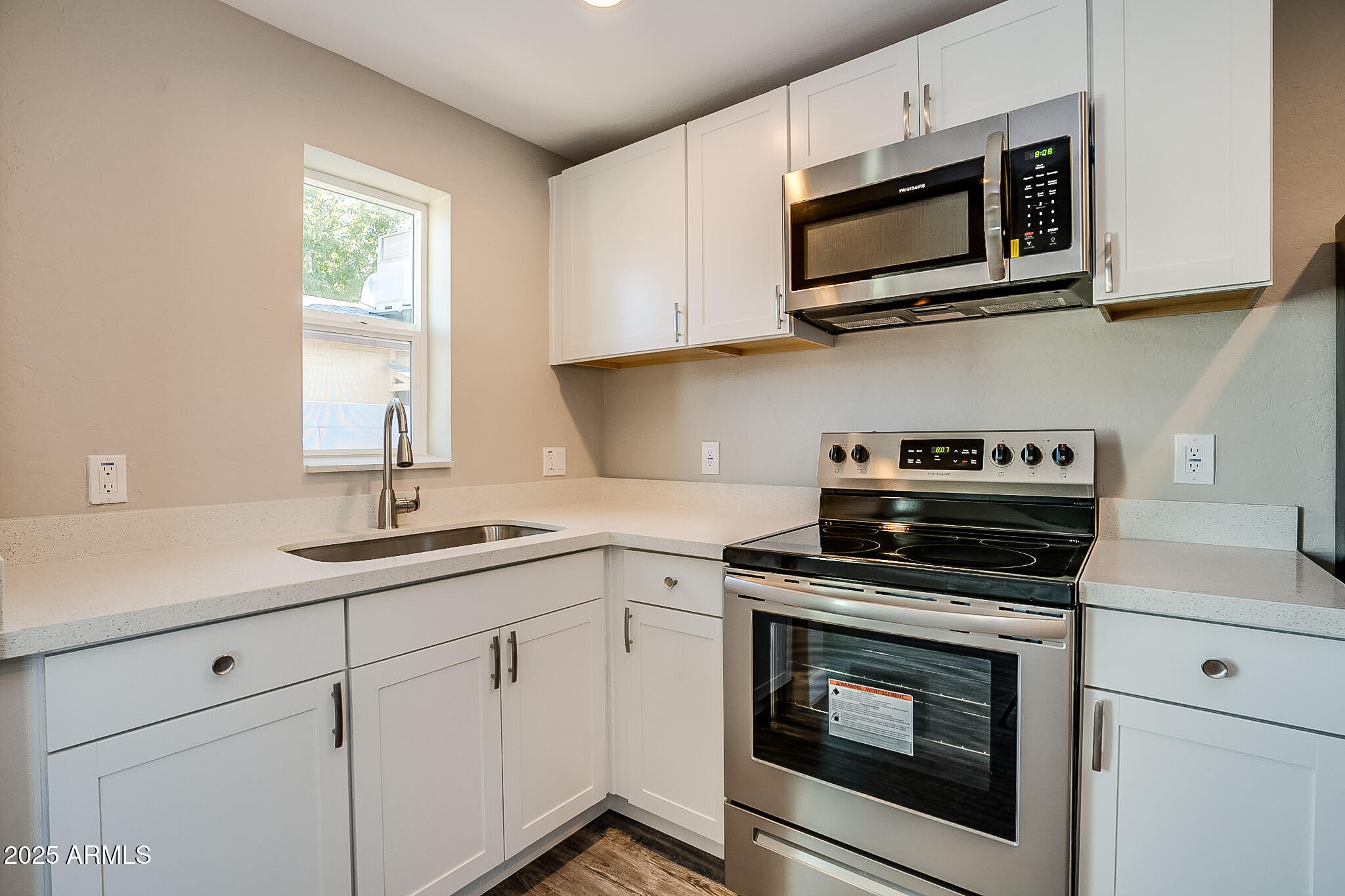 211 S Doran, Mesa, AZ 85204 — Photo 1 of 65