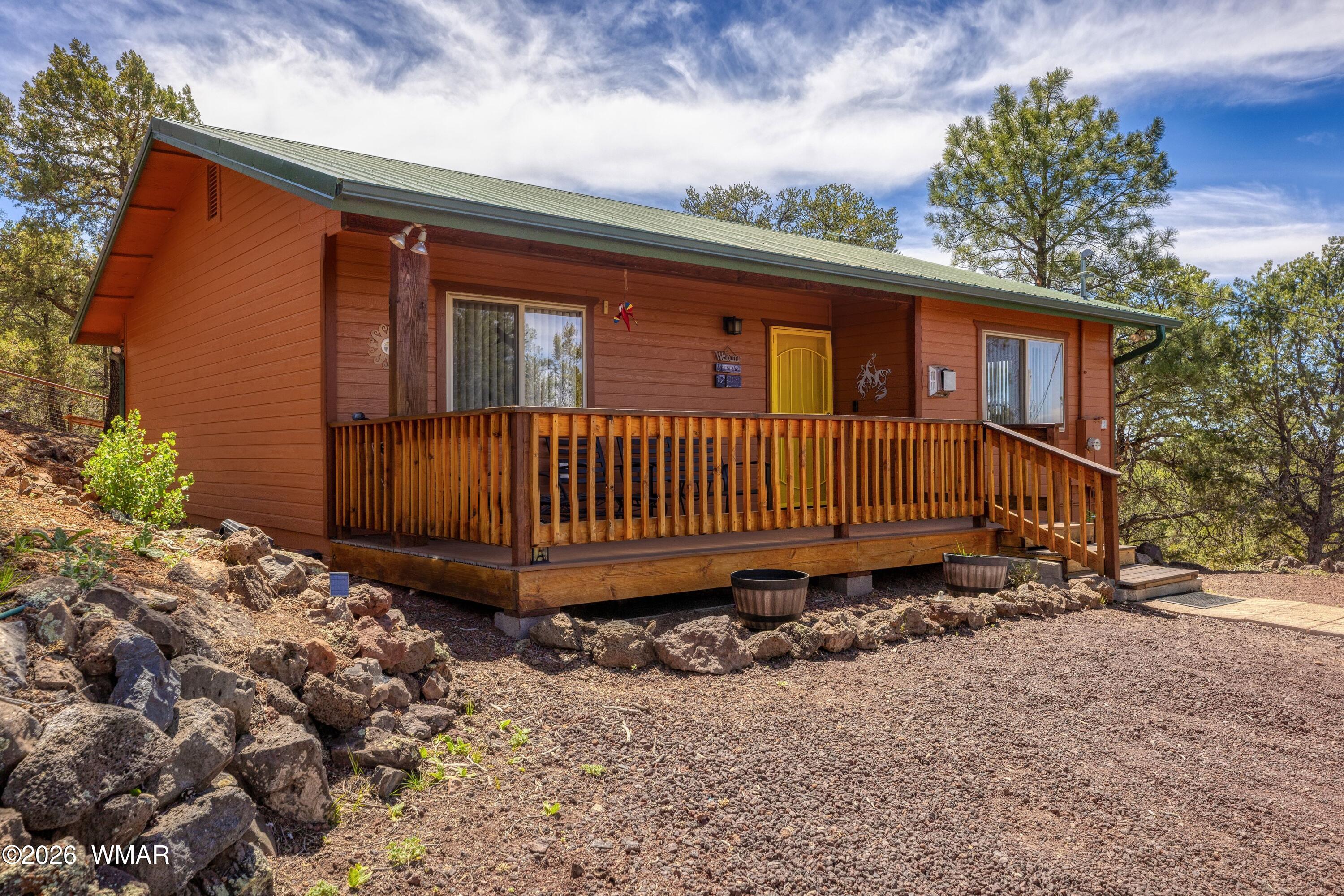 618 Vernon County Road, Vernon, AZ 85940